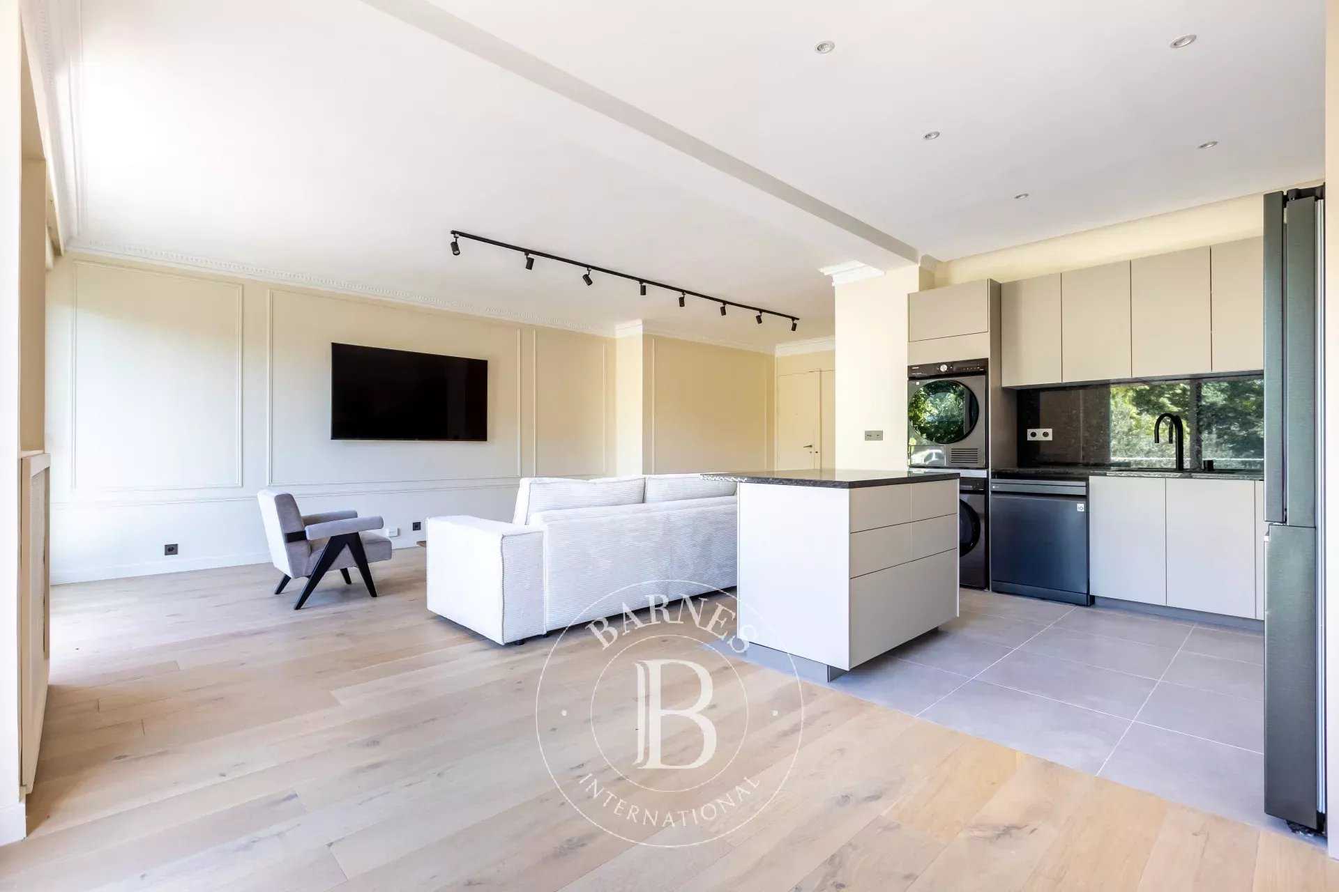 Paris  - Apartment 2 Bedrooms