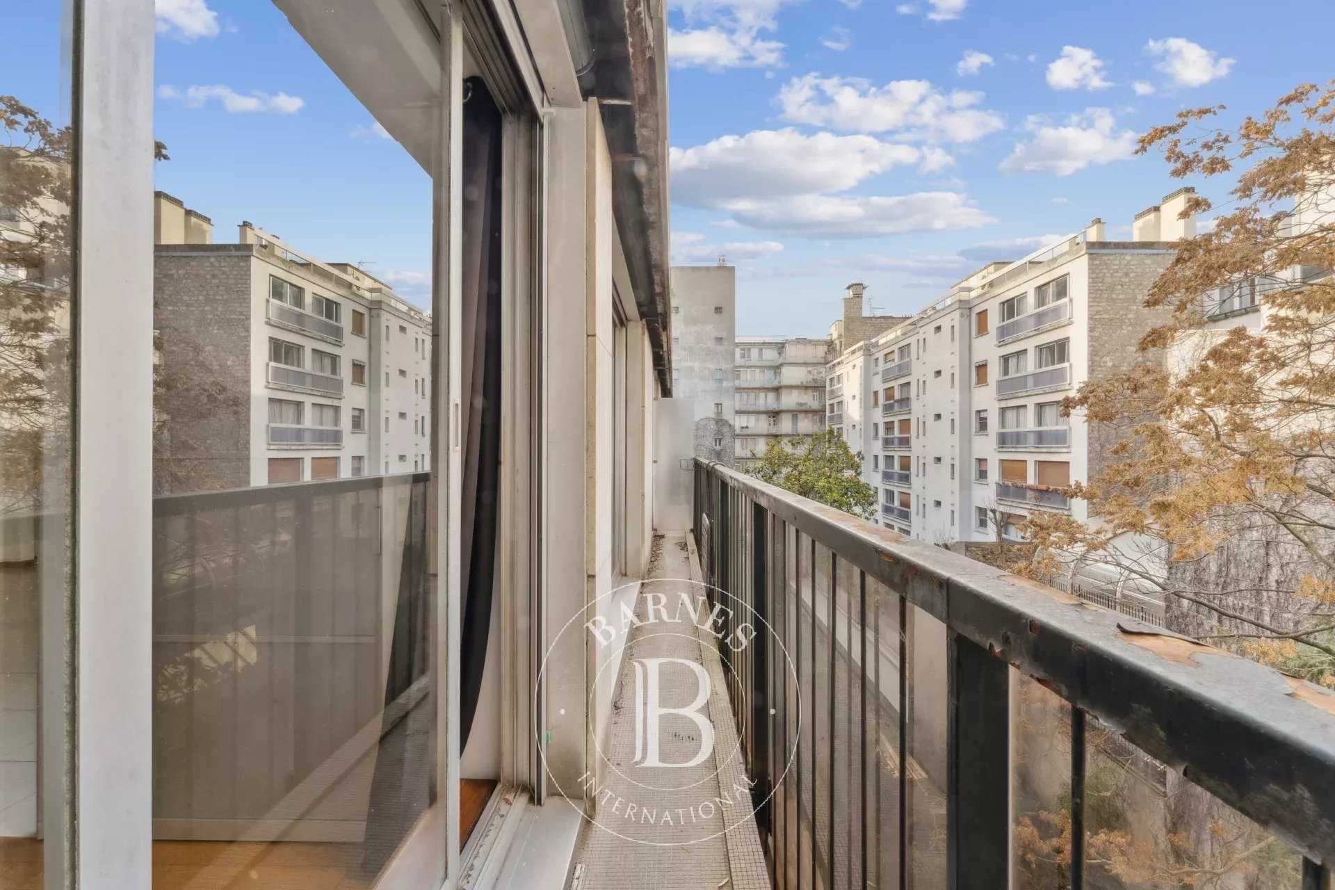 Paris  - Appartement 2 Pi&egrave;ces, 1 Chambre