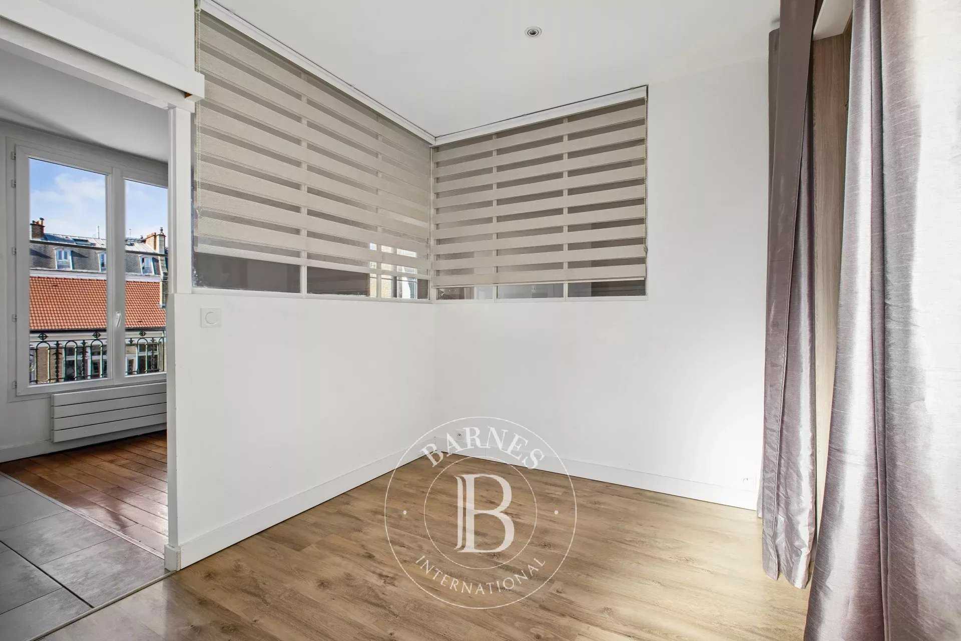 Paris  - Appartement 2 Pi&egrave;ces, 1 Chambre