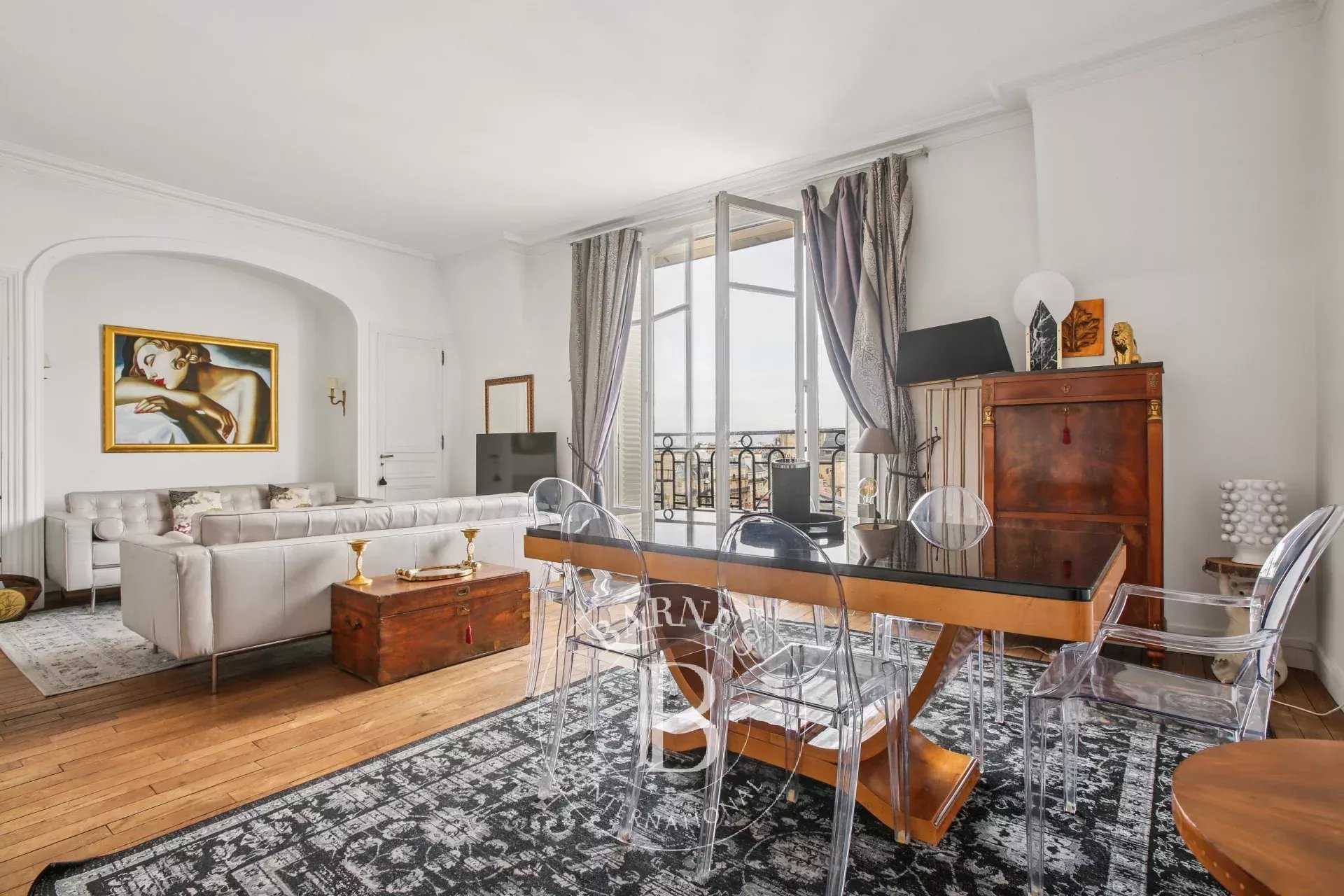 Paris  - Appartement 2 Pièces, 1 Chambre