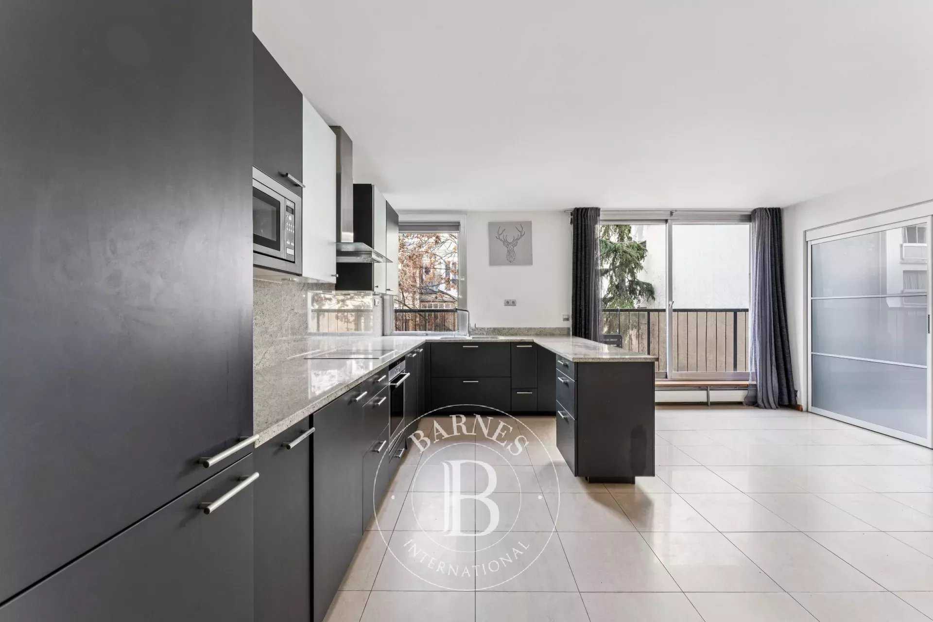 Paris  - Appartement 2 Pi&egrave;ces, 1 Chambre