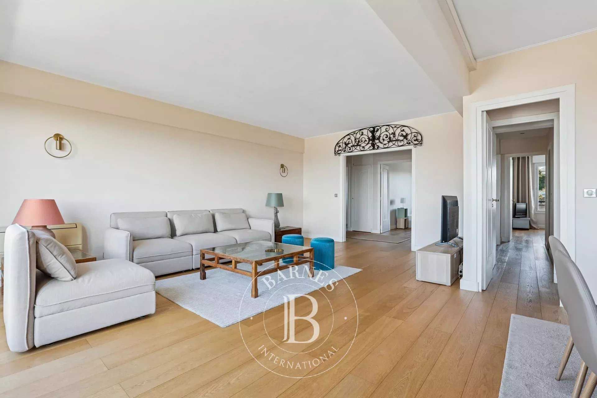 Paris  - Apartment 2 Bedrooms