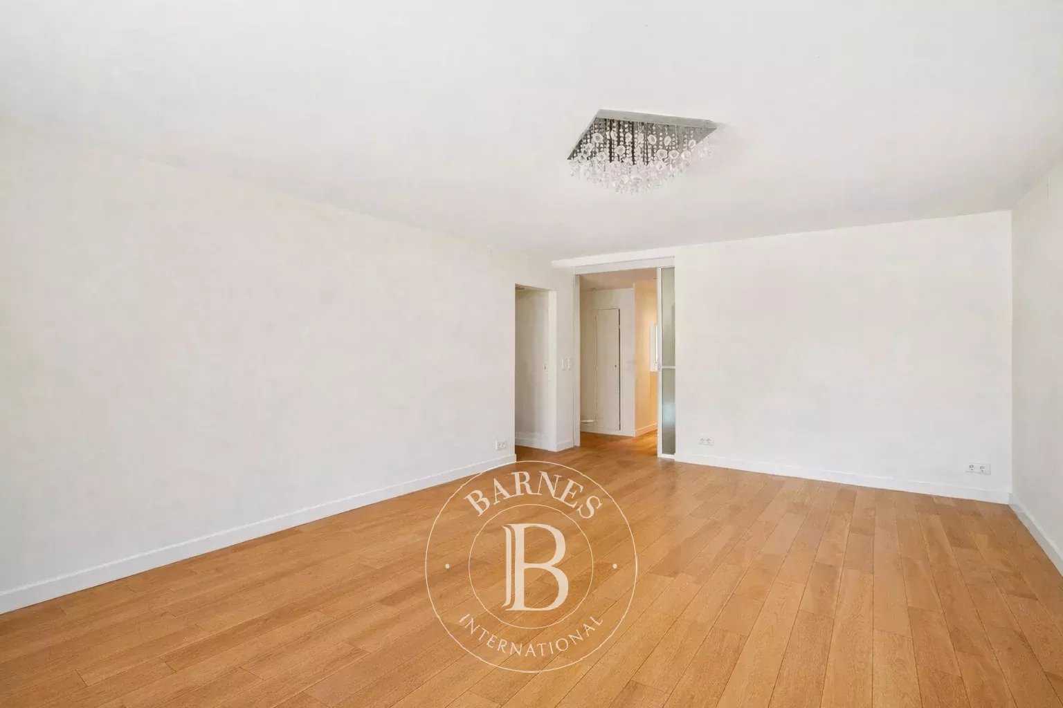 Paris  - Apartment 2 Bedrooms