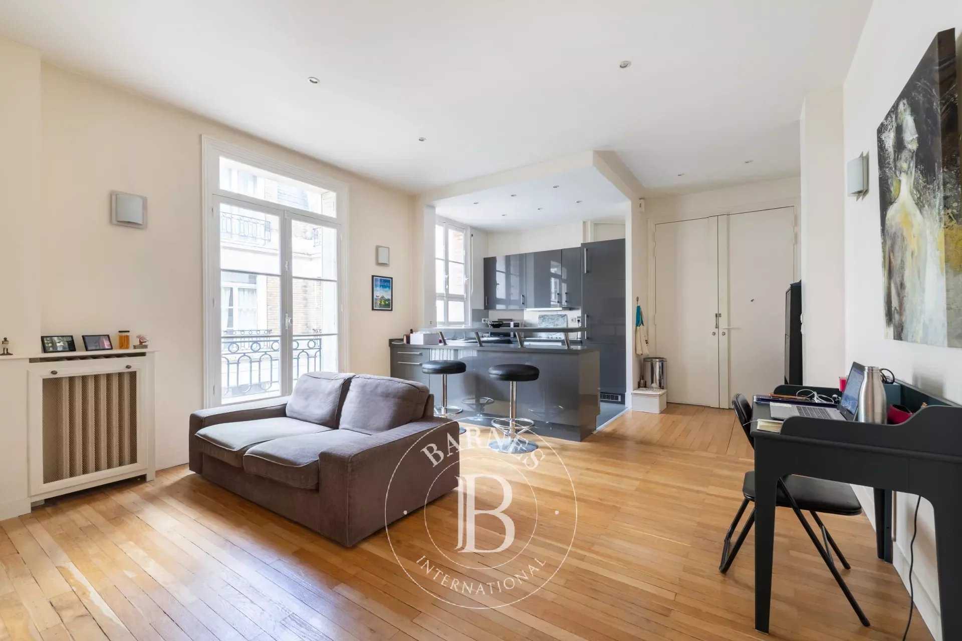 Apartment Paris 75016  -  ref 84696665 (picture 1)