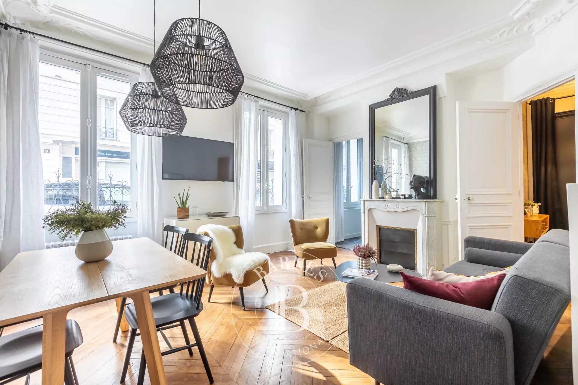 Appartement Paris 75016  -  ref 83336761 (picture 1)