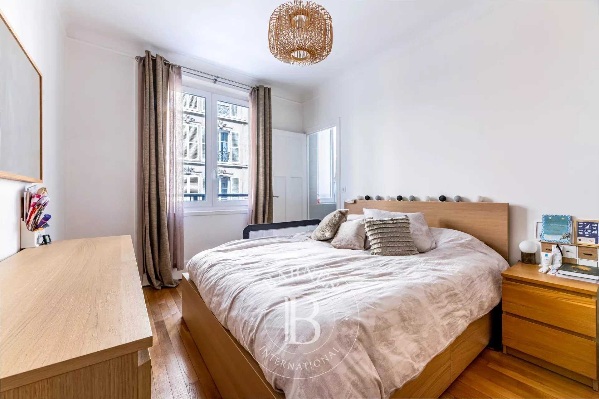Appartement Paris 75016  -  ref 85962843 (picture 3)