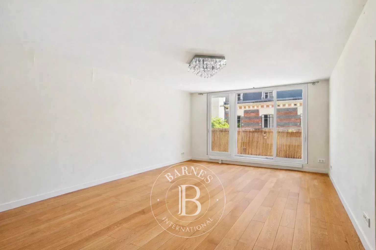 Apartment Paris 75016  -  ref 86104956 (picture 1)