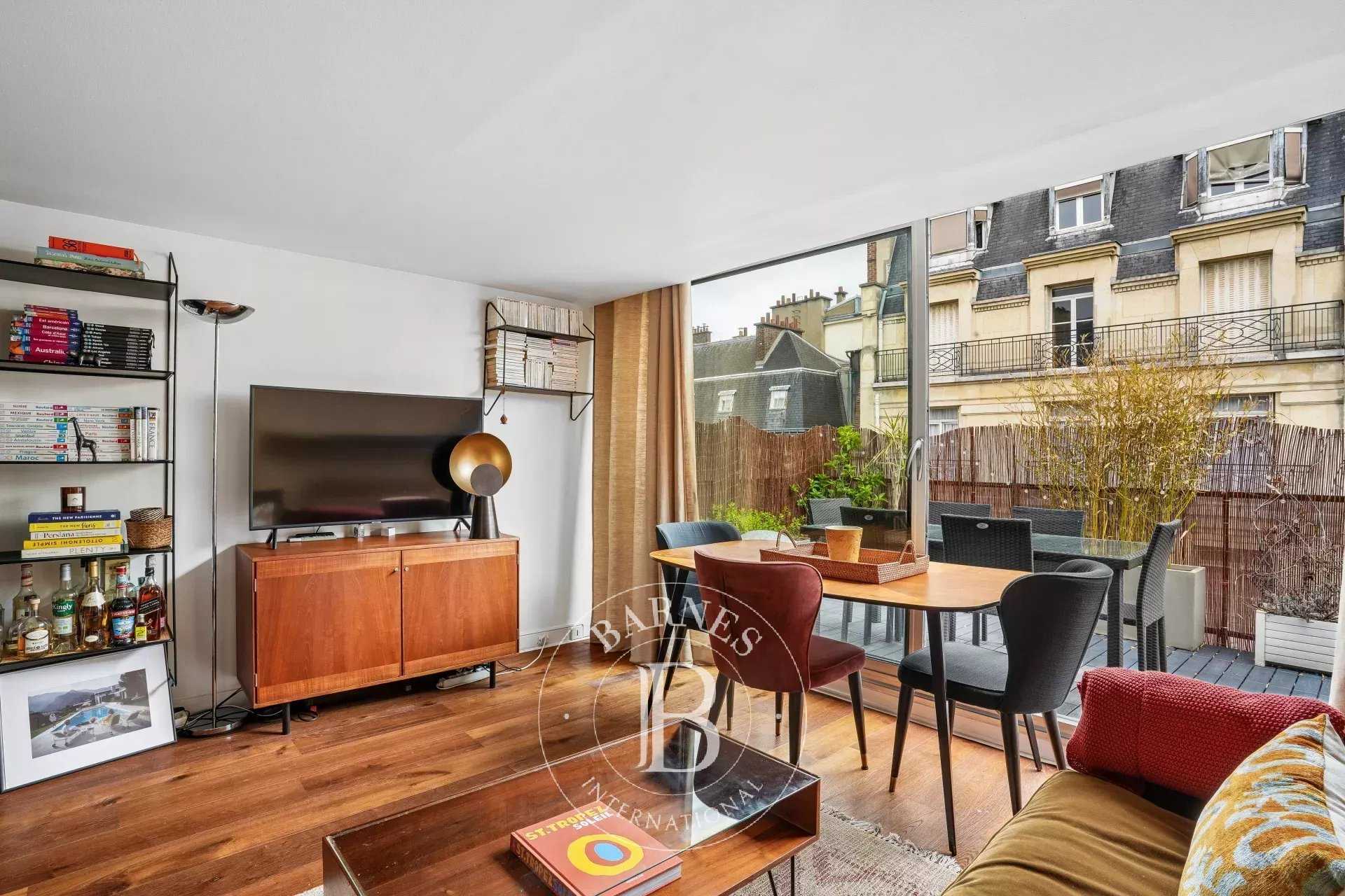 Paris  - Appartement 2 Pi&egrave;ces, 1 Chambre