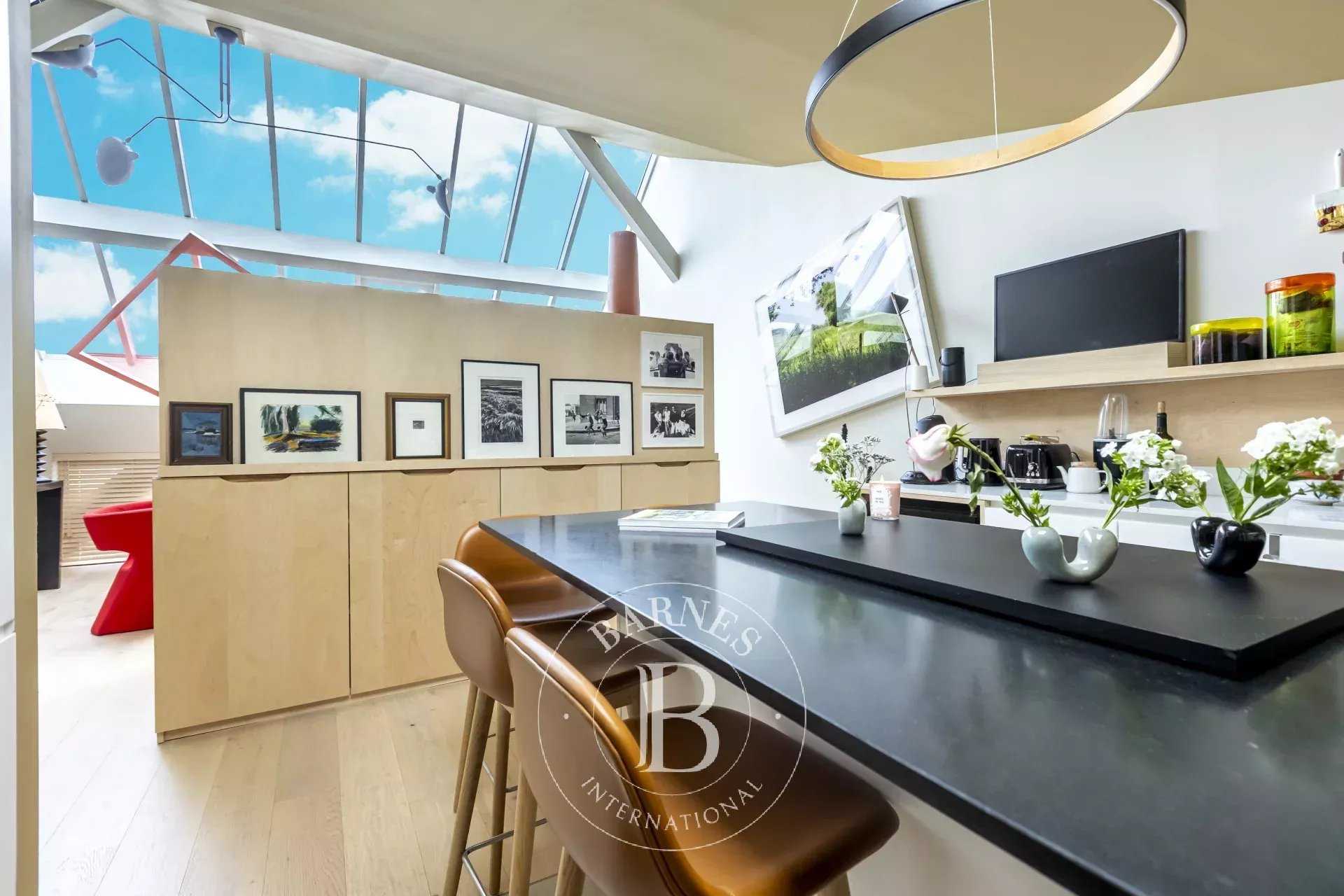 Paris  - Appartement 3 Pièces, 1 Chambre