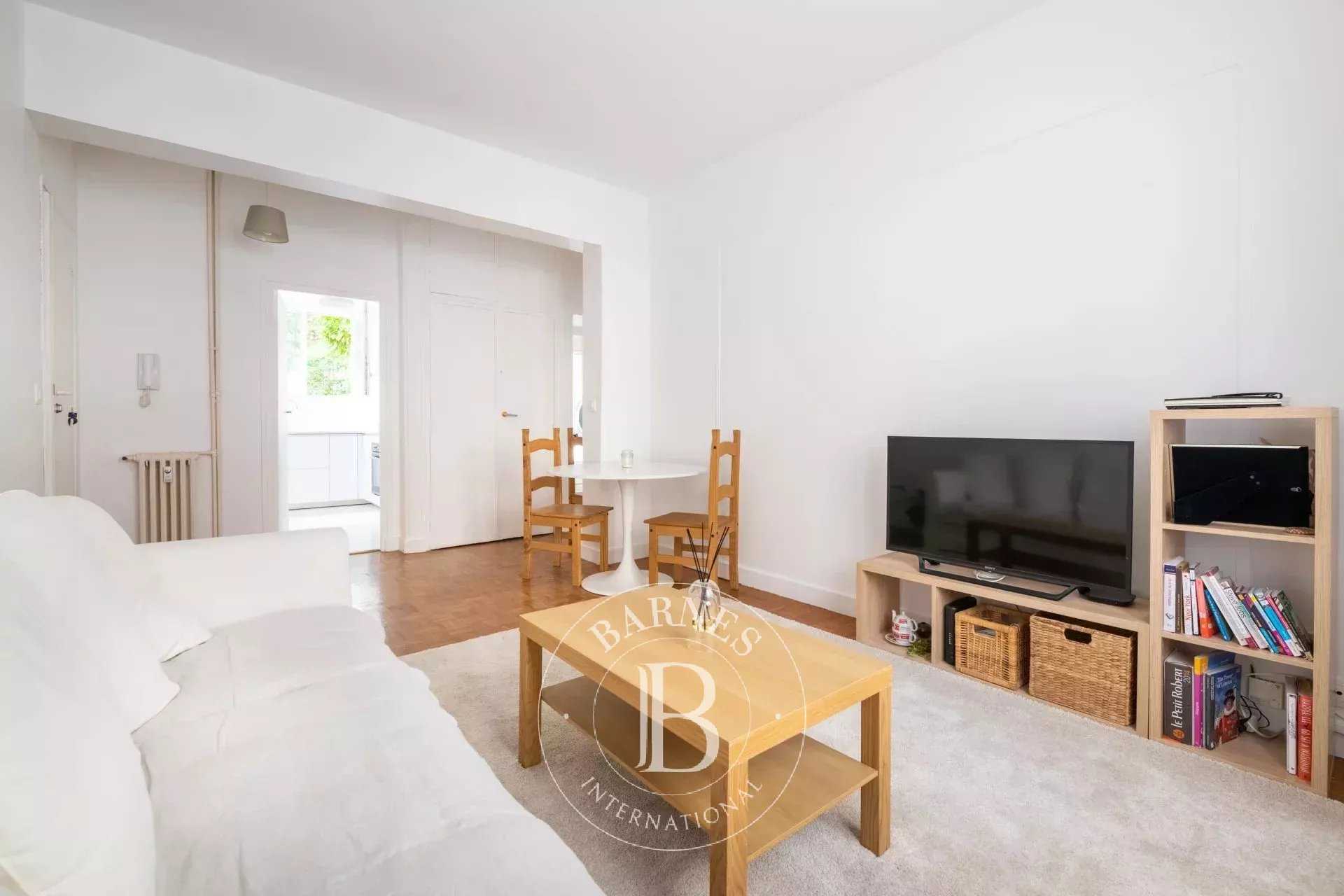 Apartment Paris 75016  -  ref 85996592 (picture 3)