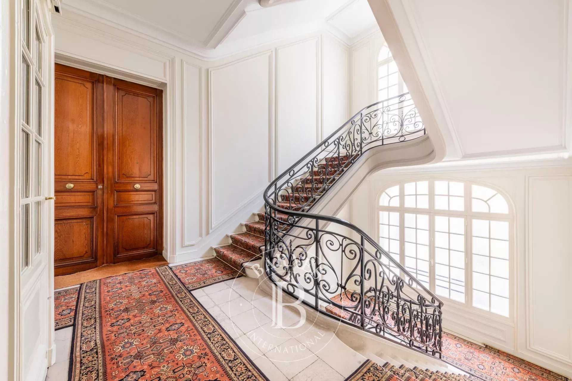 Apartment Paris 75016  -  ref 85125688 (picture 2)