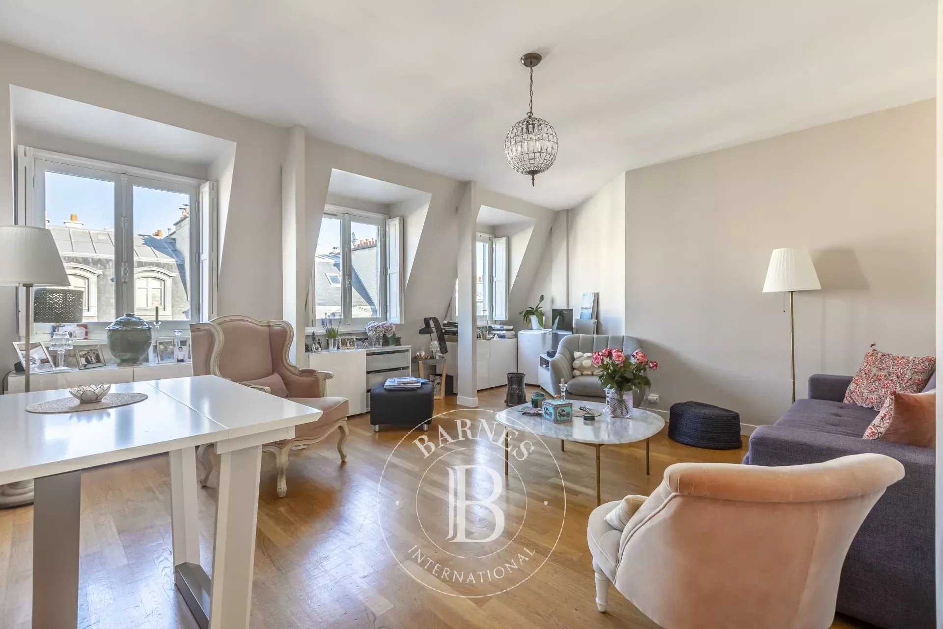Appartement Paris 75016  -  ref 85624821 (picture 3)