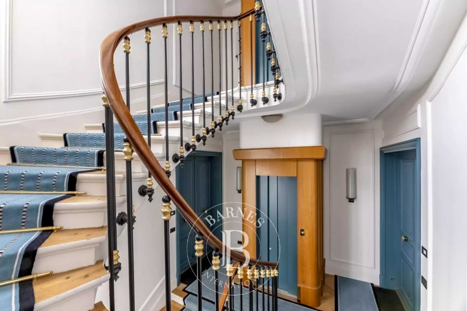Apartment Paris 75016  -  ref 82642390 (picture 2)