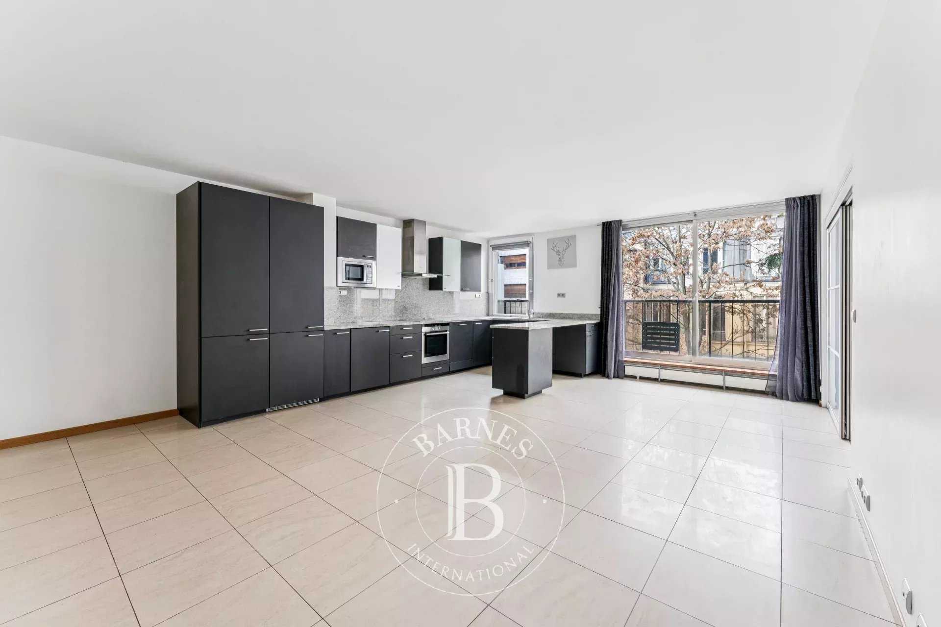 Appartement Paris 75016  -  ref 86468021 (picture 1)