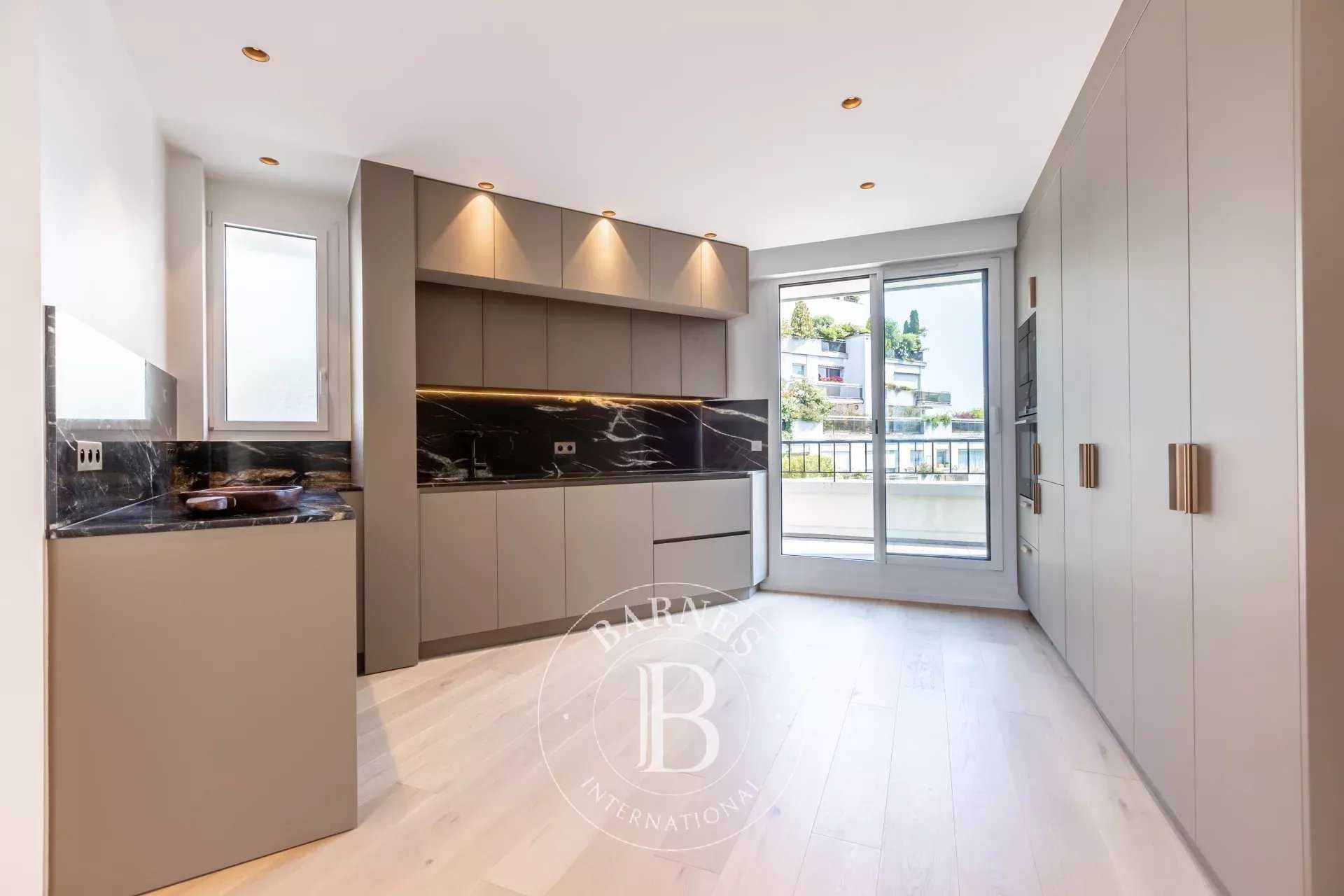 Apartment Paris 75016  -  ref 85645381 (picture 3)