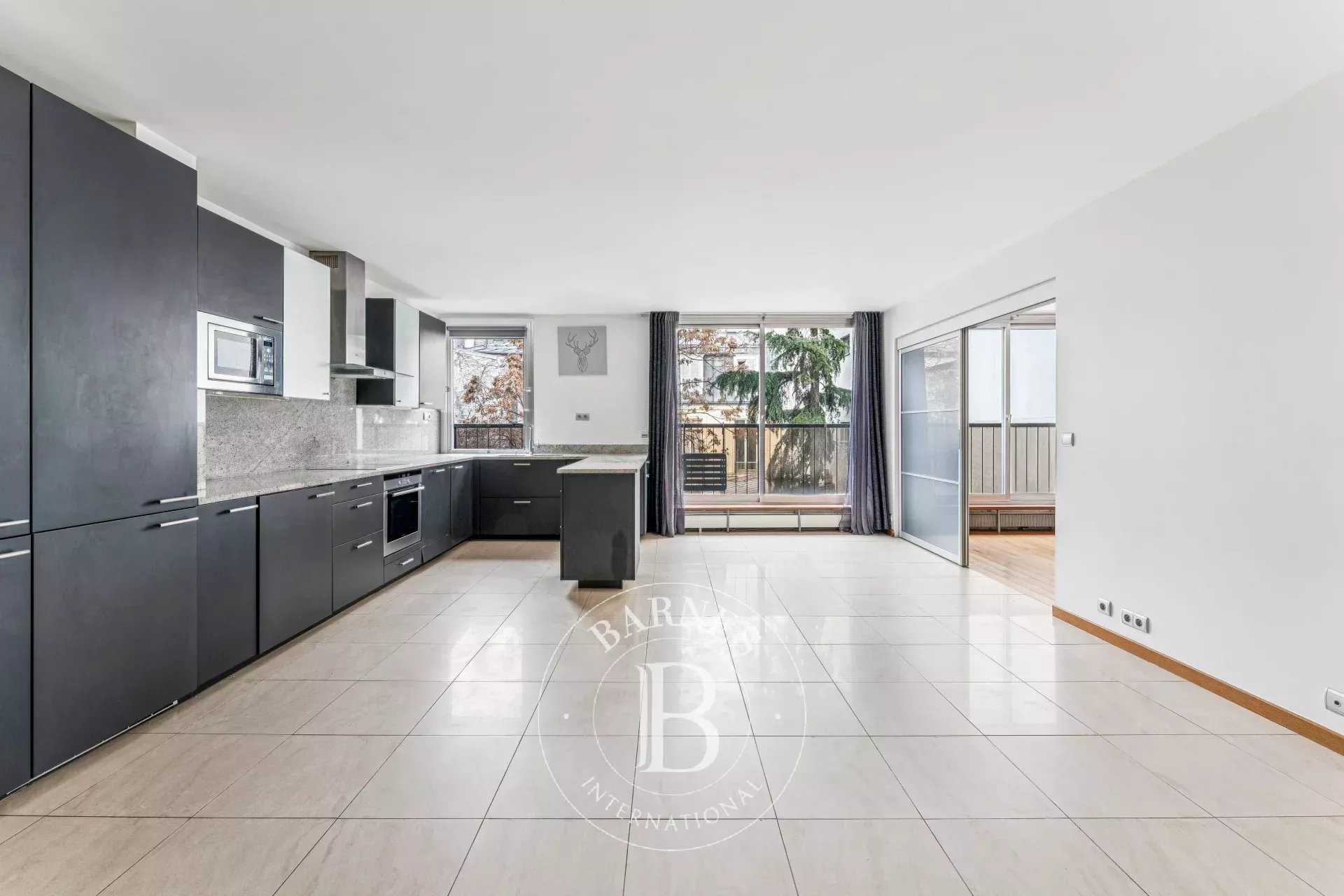 Appartement Paris 75016  -  ref 86468021 (picture 2)