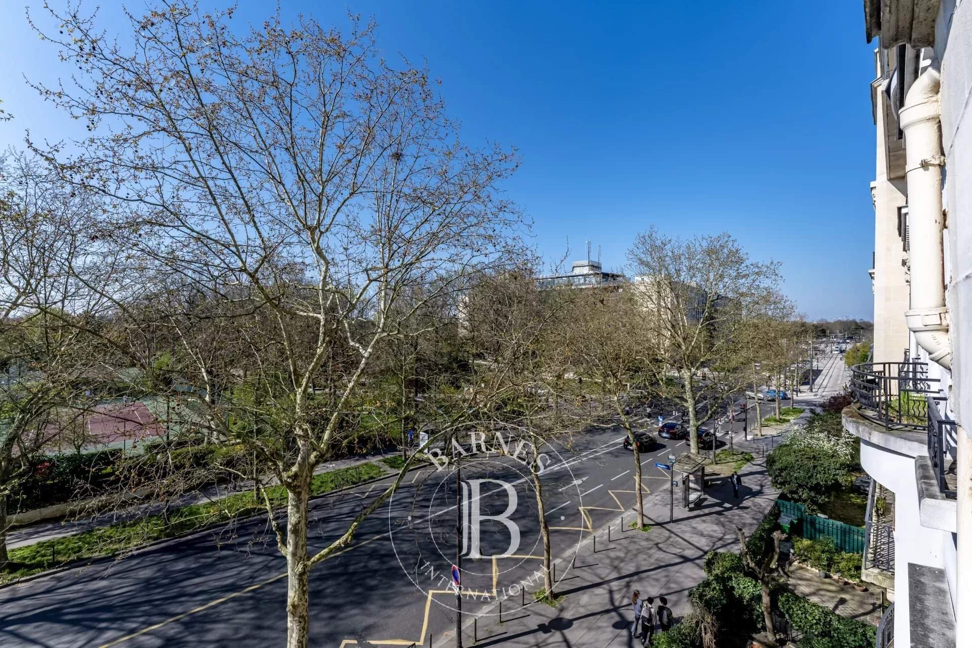 Paris  - Apartment  - picture 9
