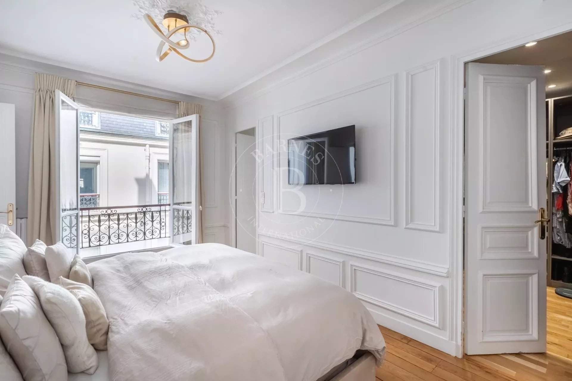 Paris  - Apartment 2 Bedrooms - picture 4