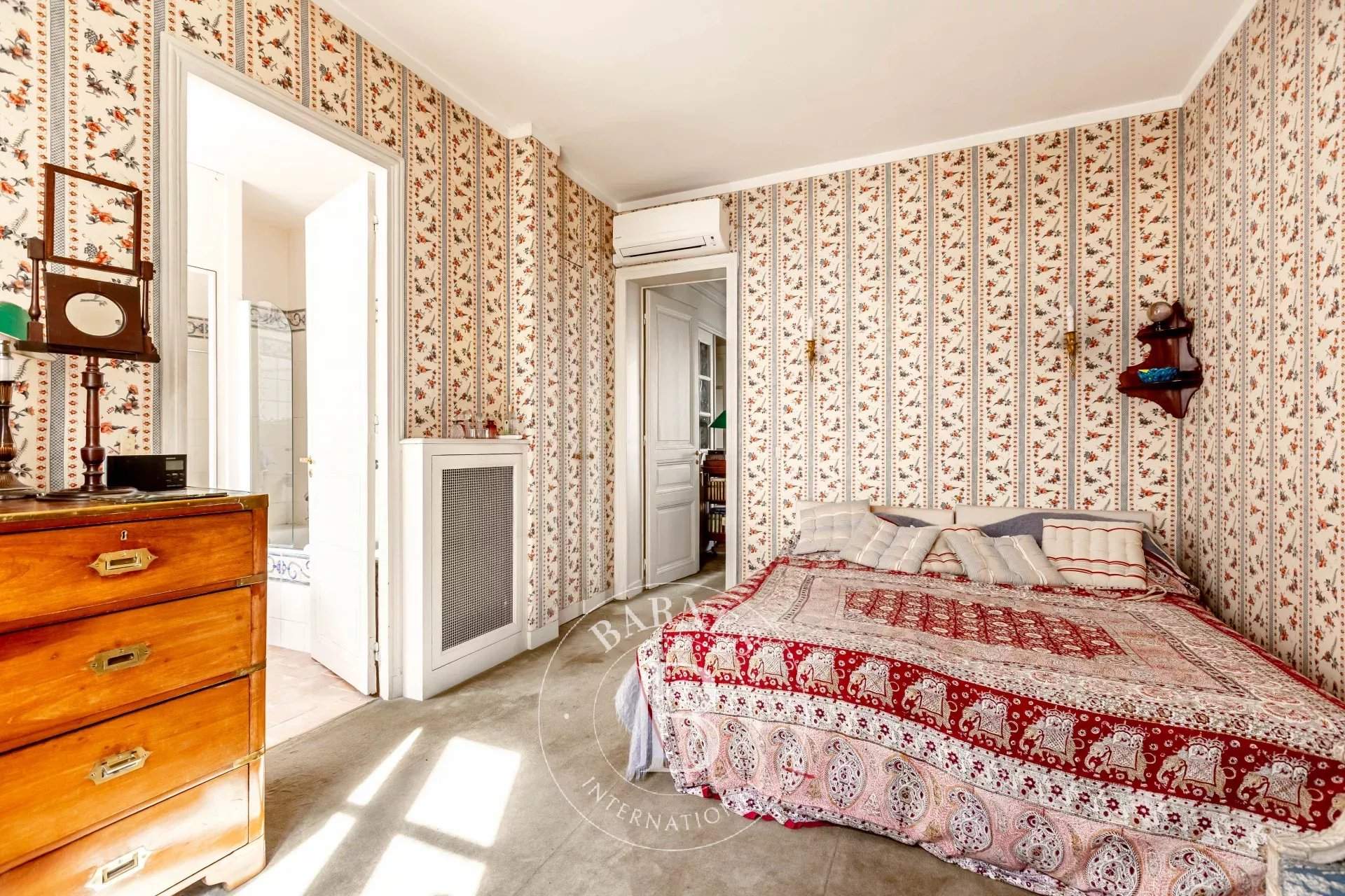 Paris  - Appartement 5 Pi&egrave;ces 2 Chambres - picture 10