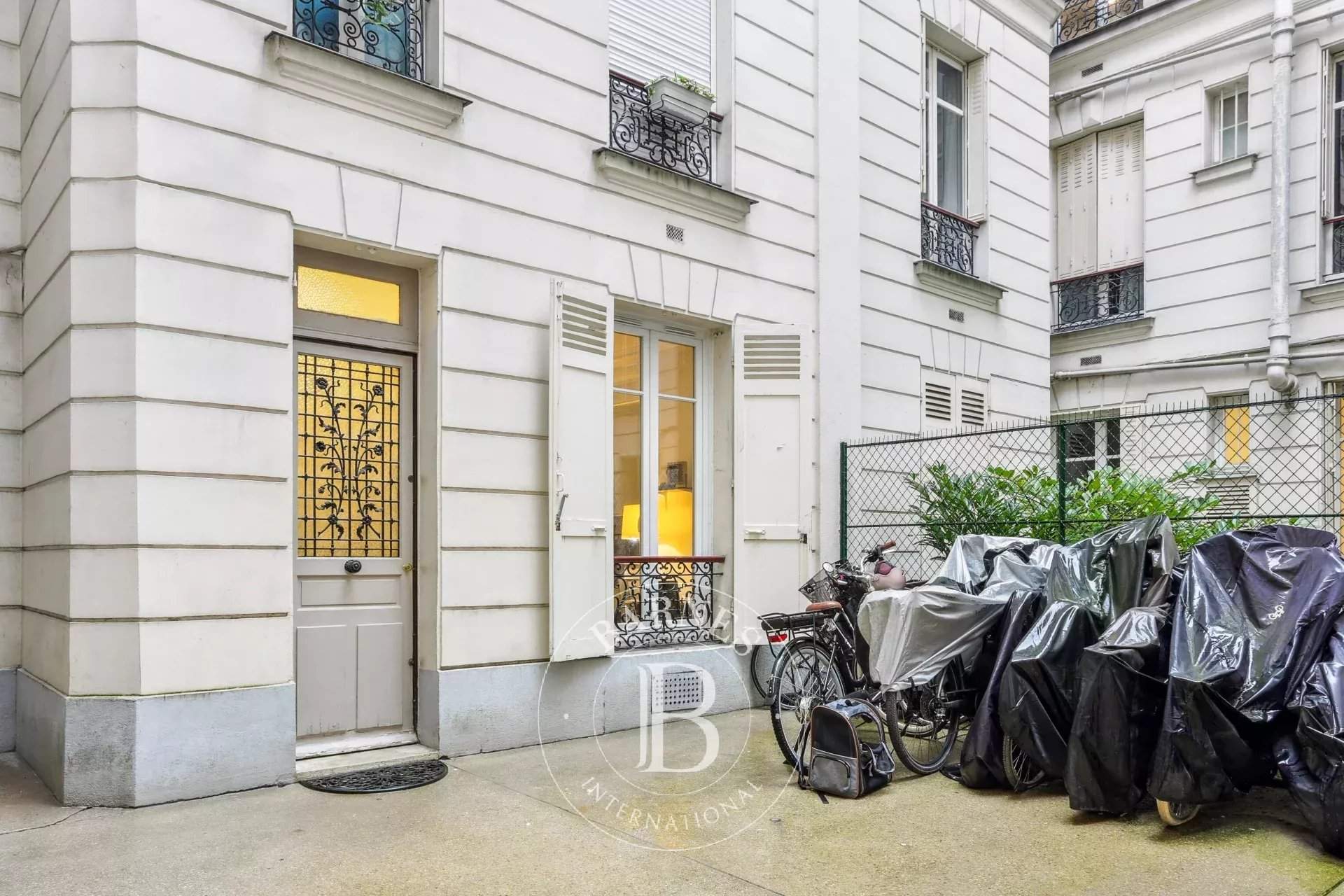 Paris  - Apartment  - picture 11