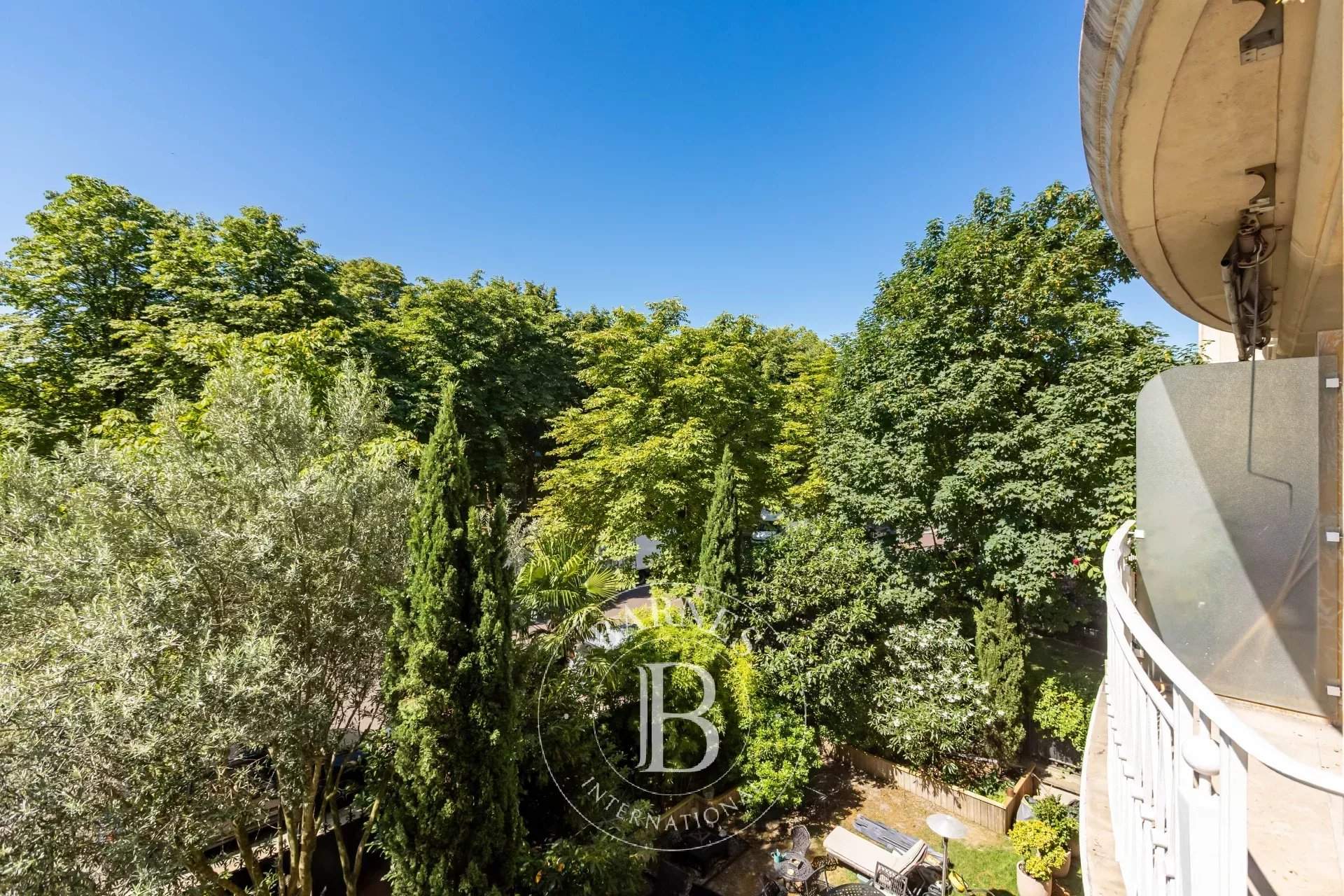 Paris  - Apartment 2 Bedrooms - picture 11