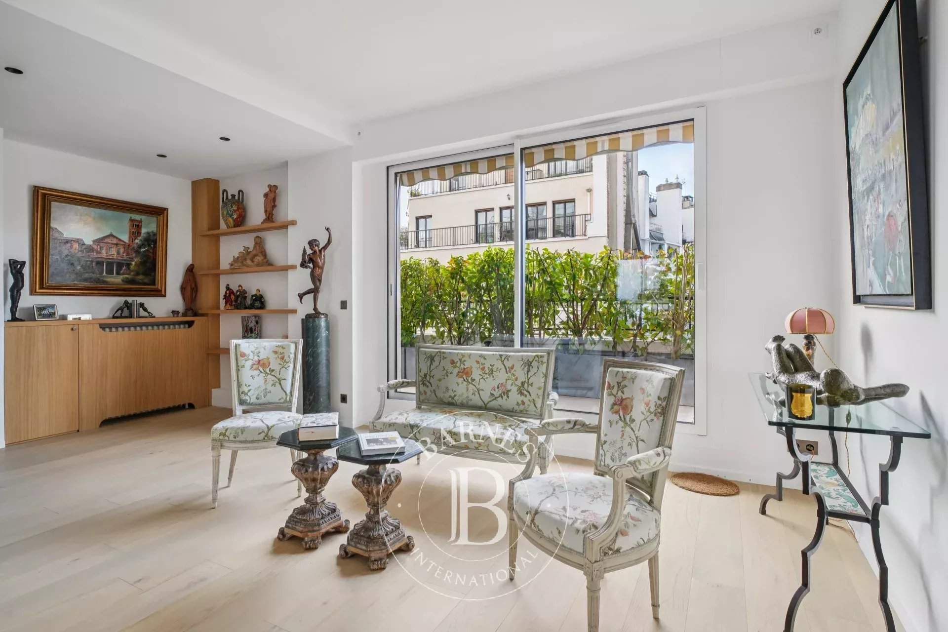 Paris  - Appartement 3 Pi&egrave;ces 2 Chambres - picture 3