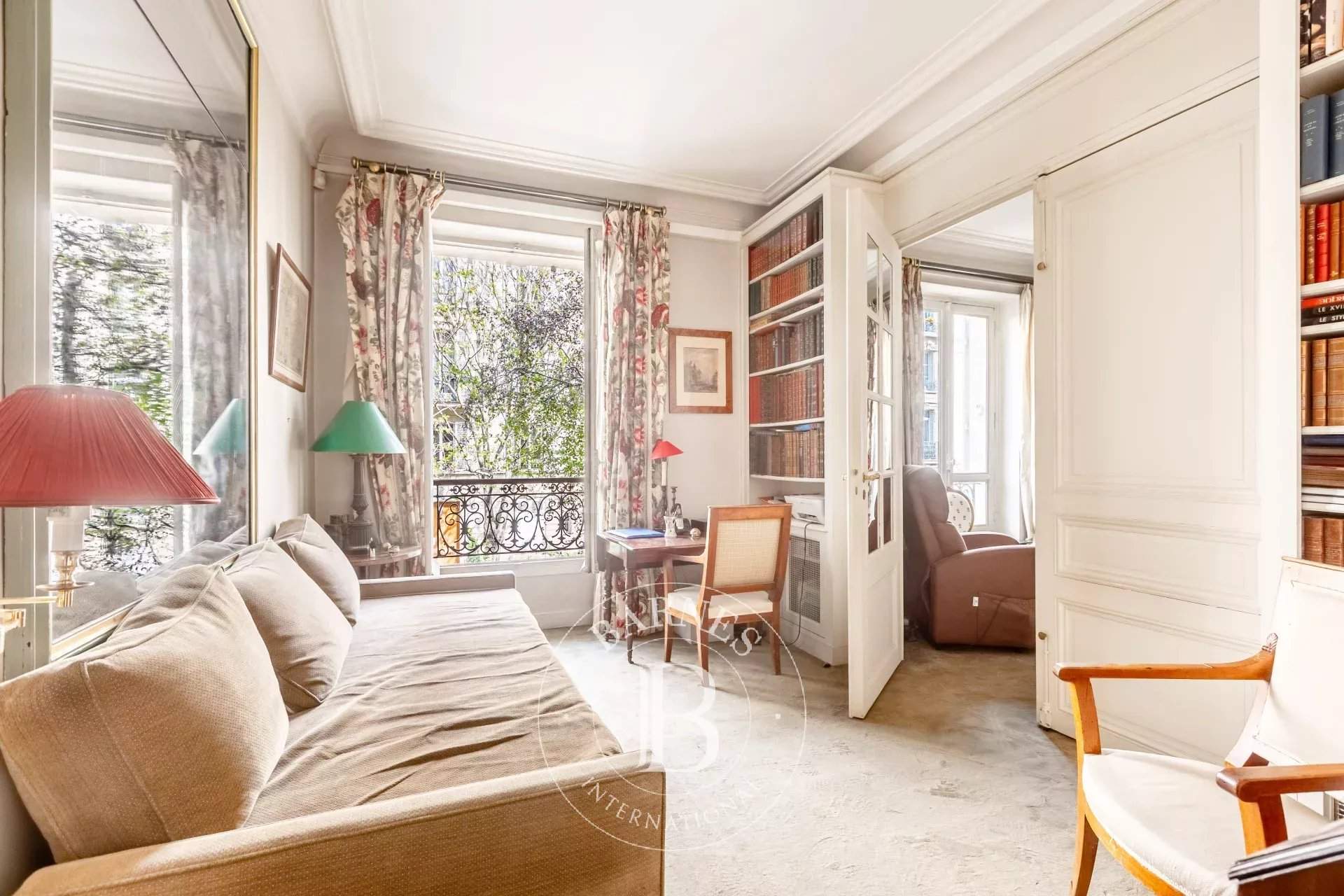 Paris  - Appartement 5 Pi&egrave;ces 2 Chambres - picture 12