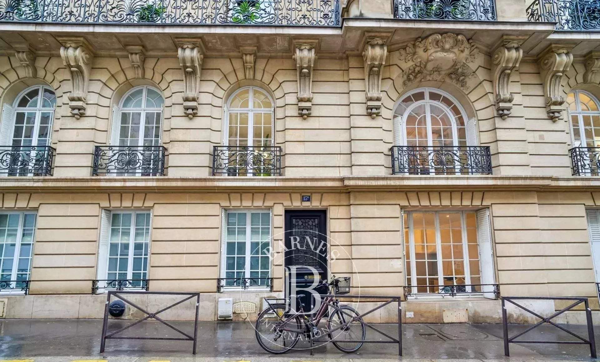 Paris  - Apartment 1 Bedroom - picture 1