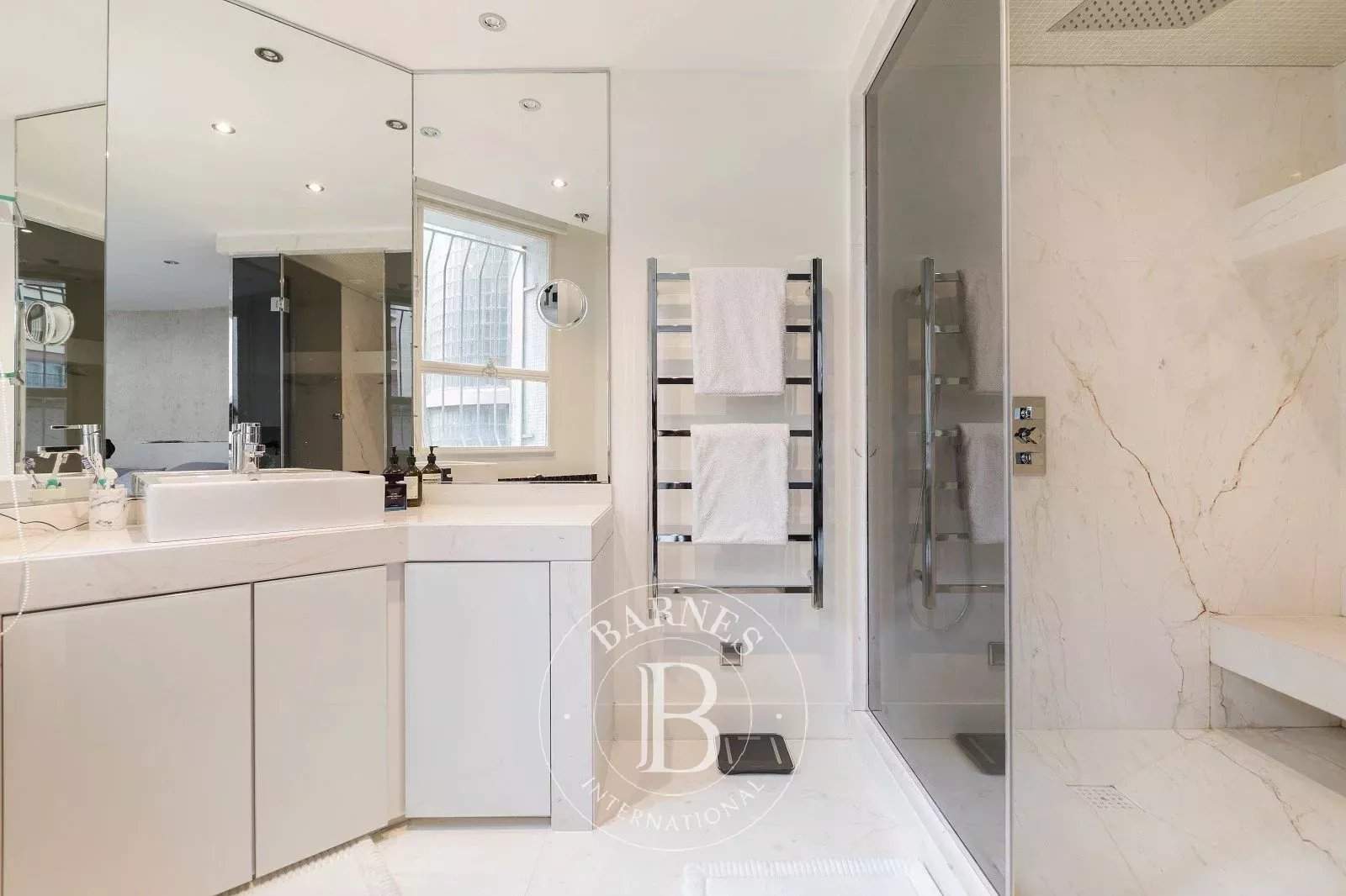 Paris  - Apartment 1 Bedroom - picture 10