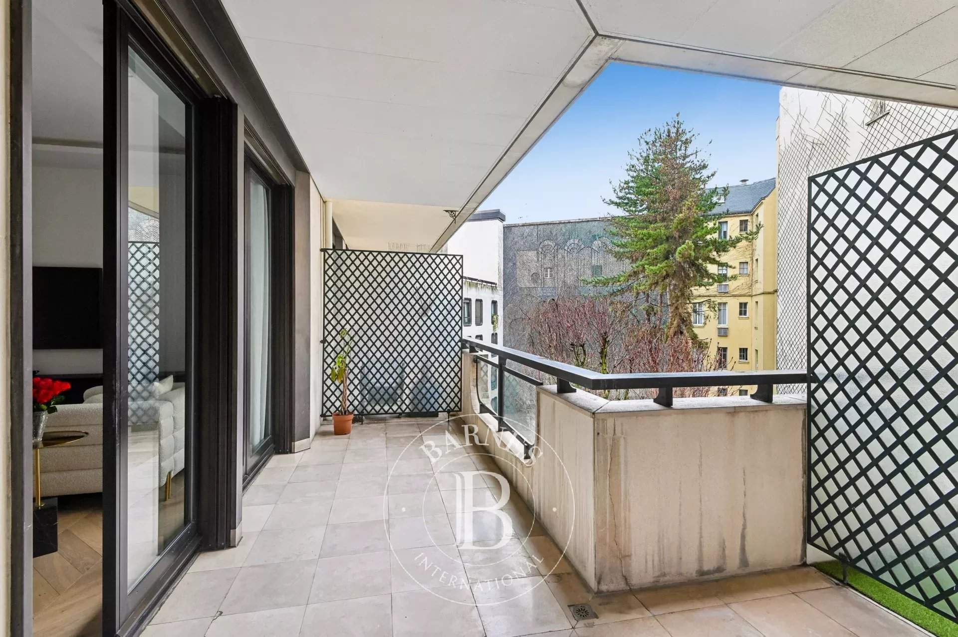 Paris  - Apartment 2 Bedrooms - picture 9