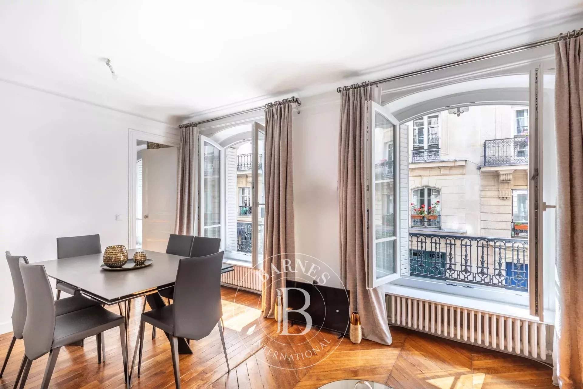 Paris  - Appartement 3 Pièces 2 Chambres - picture 1