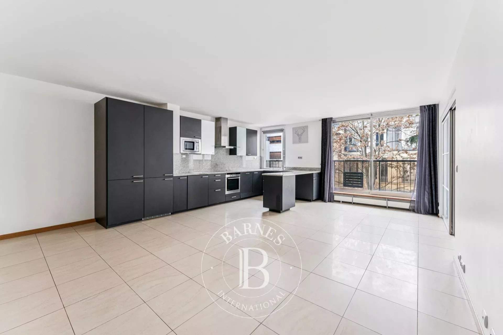 Paris  - Appartement 2 Pi&egrave;ces, 1 Chambre - picture 1