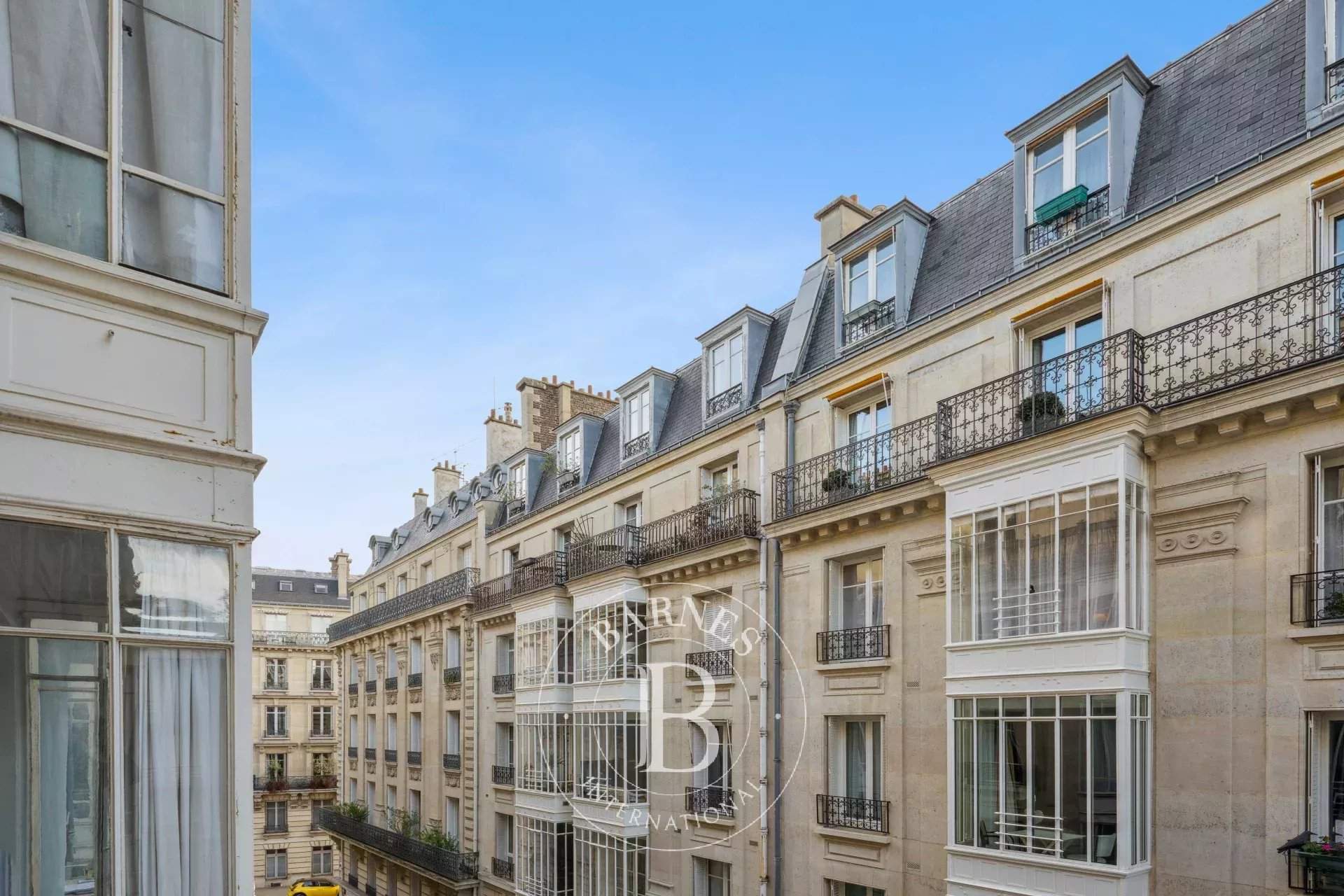 Paris  - Apartment 1 Bedroom - picture 1
