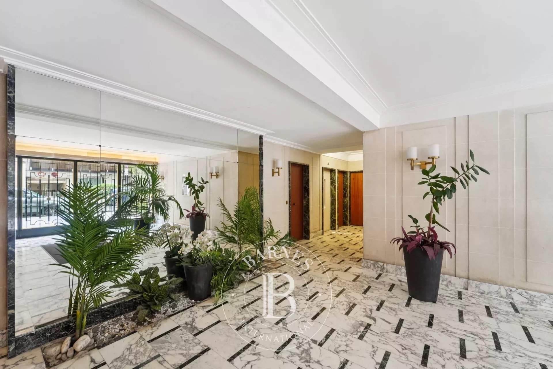 Paris  - Apartment 2 Bedrooms - picture 13