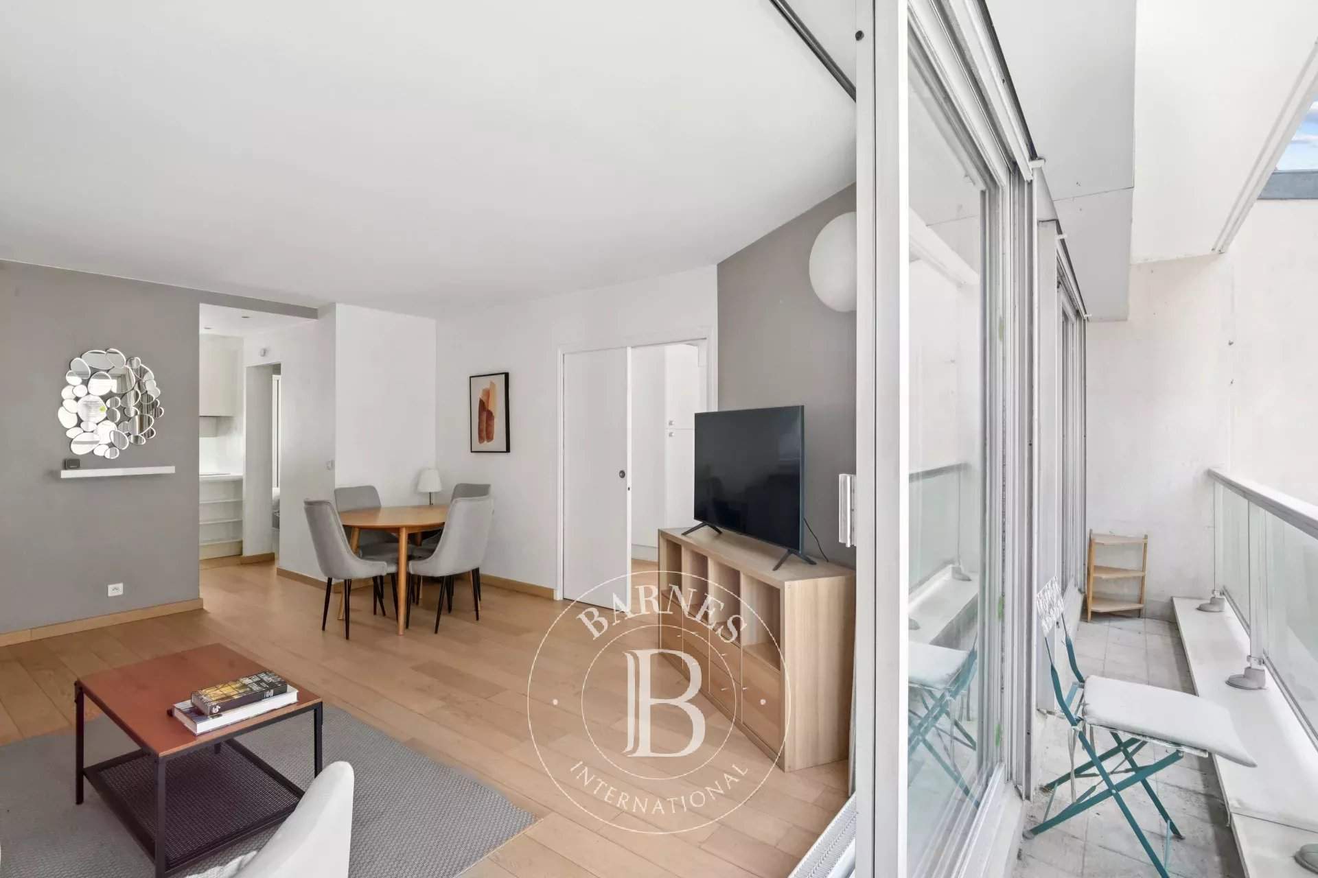 Paris  - Apartment 2 Bedrooms - picture 3