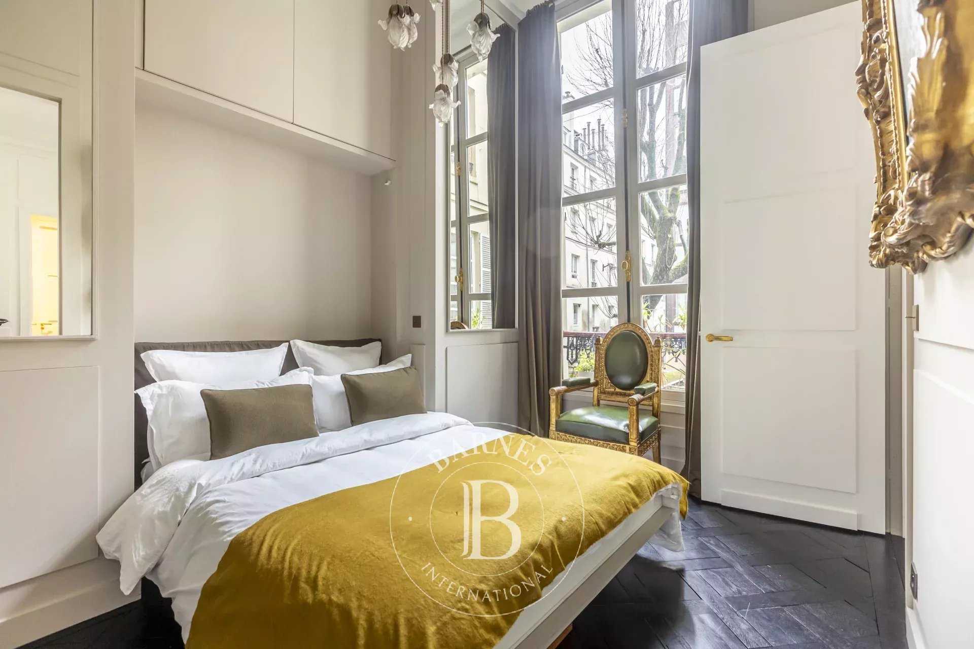 Paris  - Appartement 2 Pièces, 1 Chambre