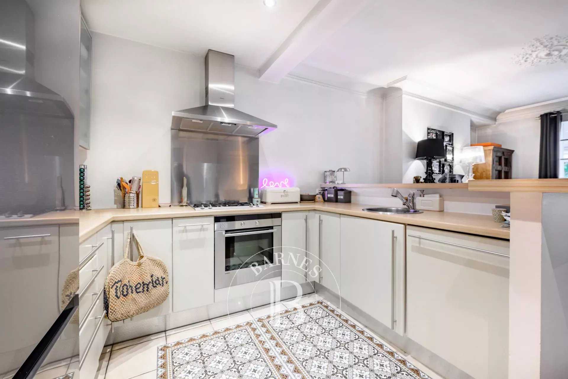 Paris  - Apartment 2 Bedrooms