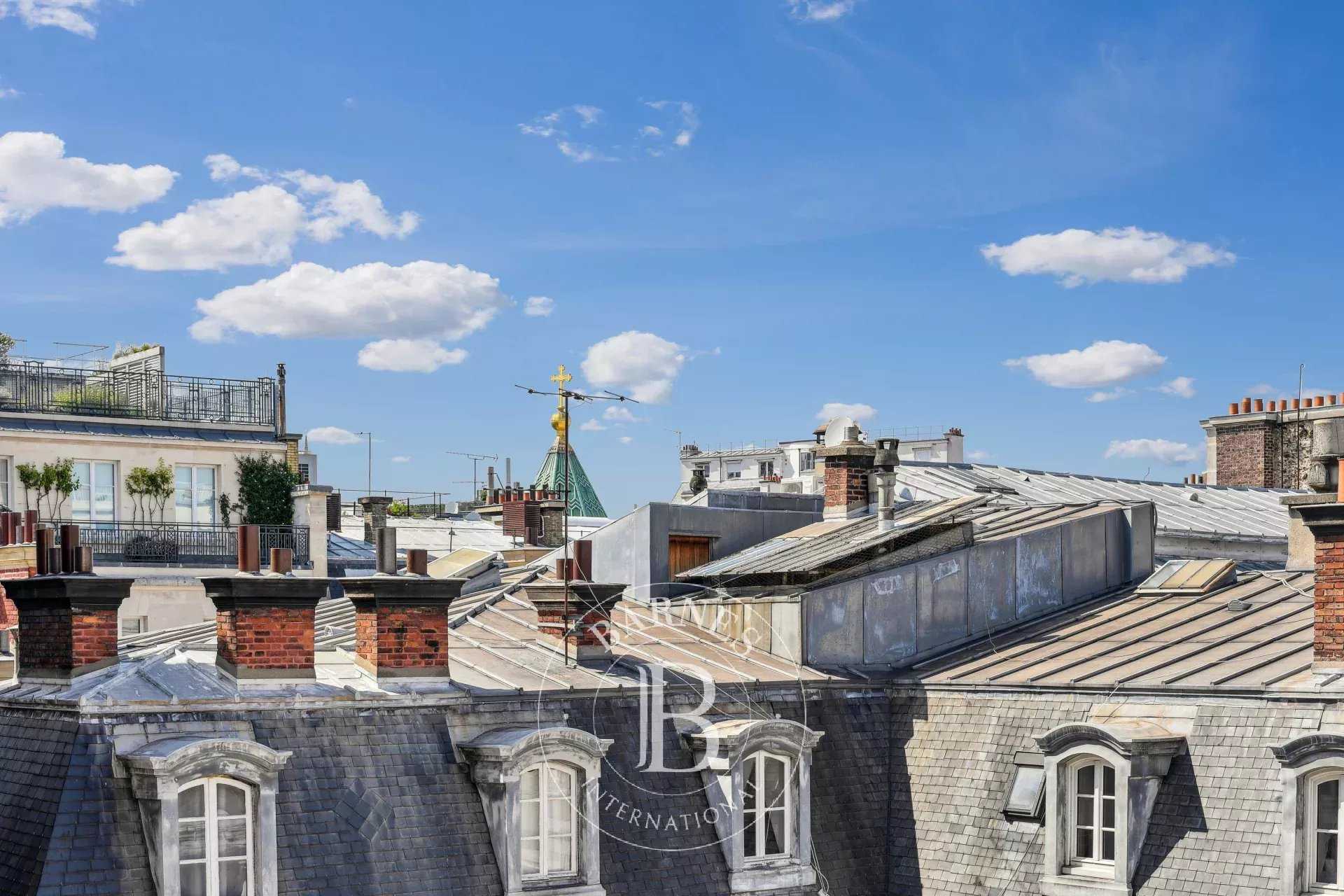 Paris  - Appartement 2 Pièces, 1 Chambre