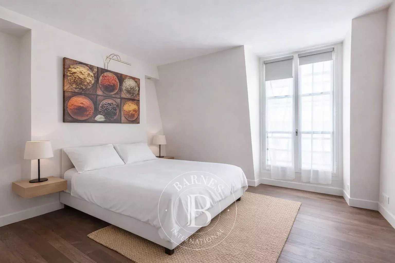 Paris  - Appartement 3 Pi&egrave;ces 2 Chambres