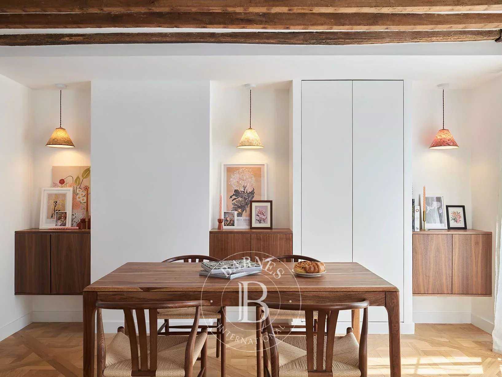 Paris  - Appartement 3 Pièces, 1 Chambre