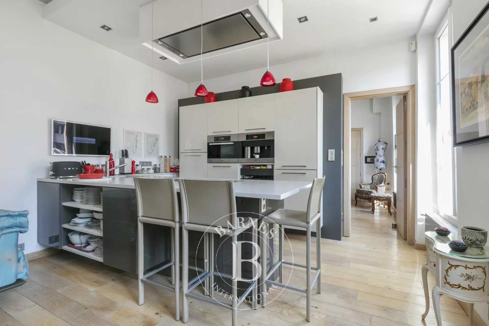 Paris  - Appartement 2 Pi&egrave;ces, 1 Chambre
