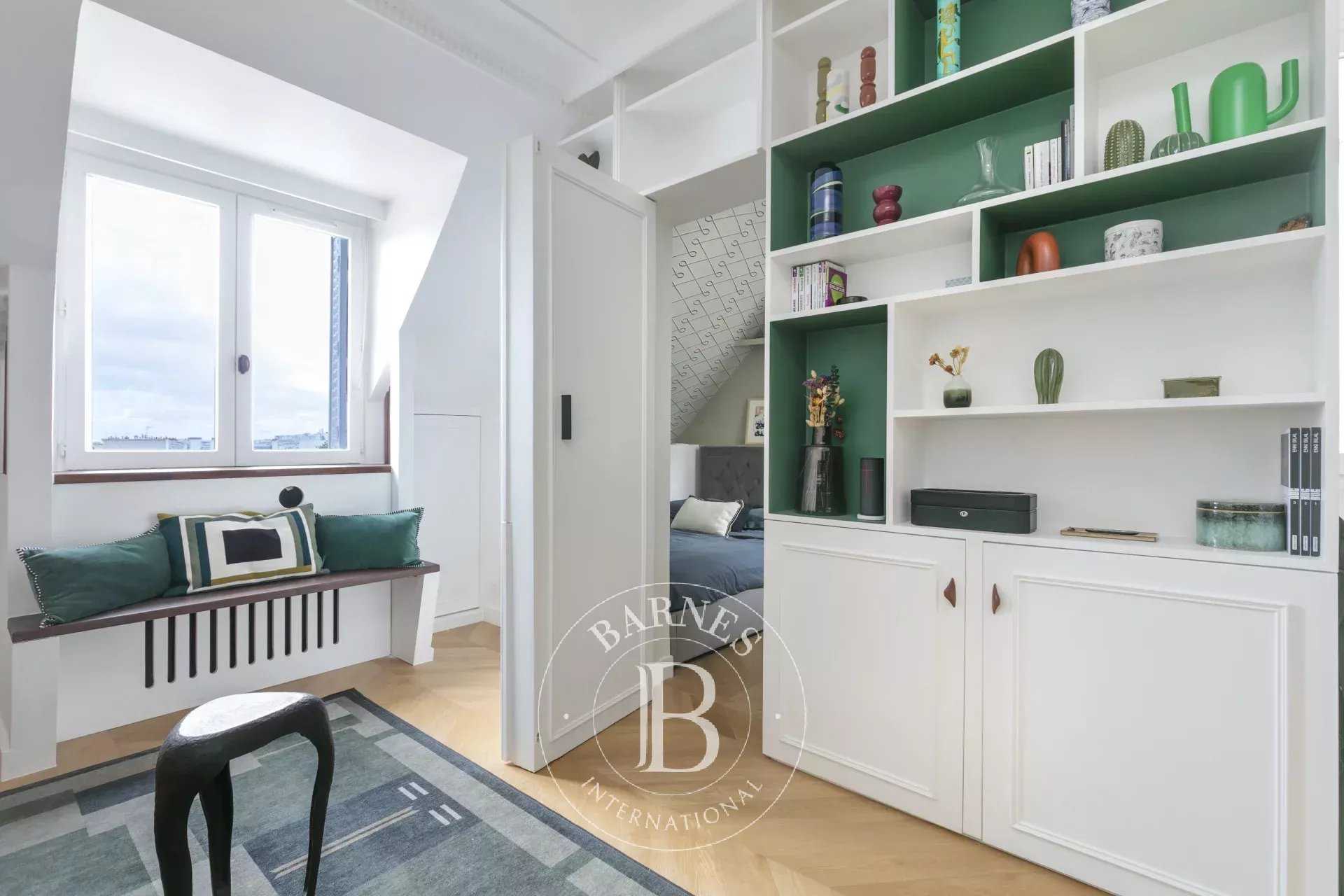 Paris  - Appartement 2 Pièces, 1 Chambre