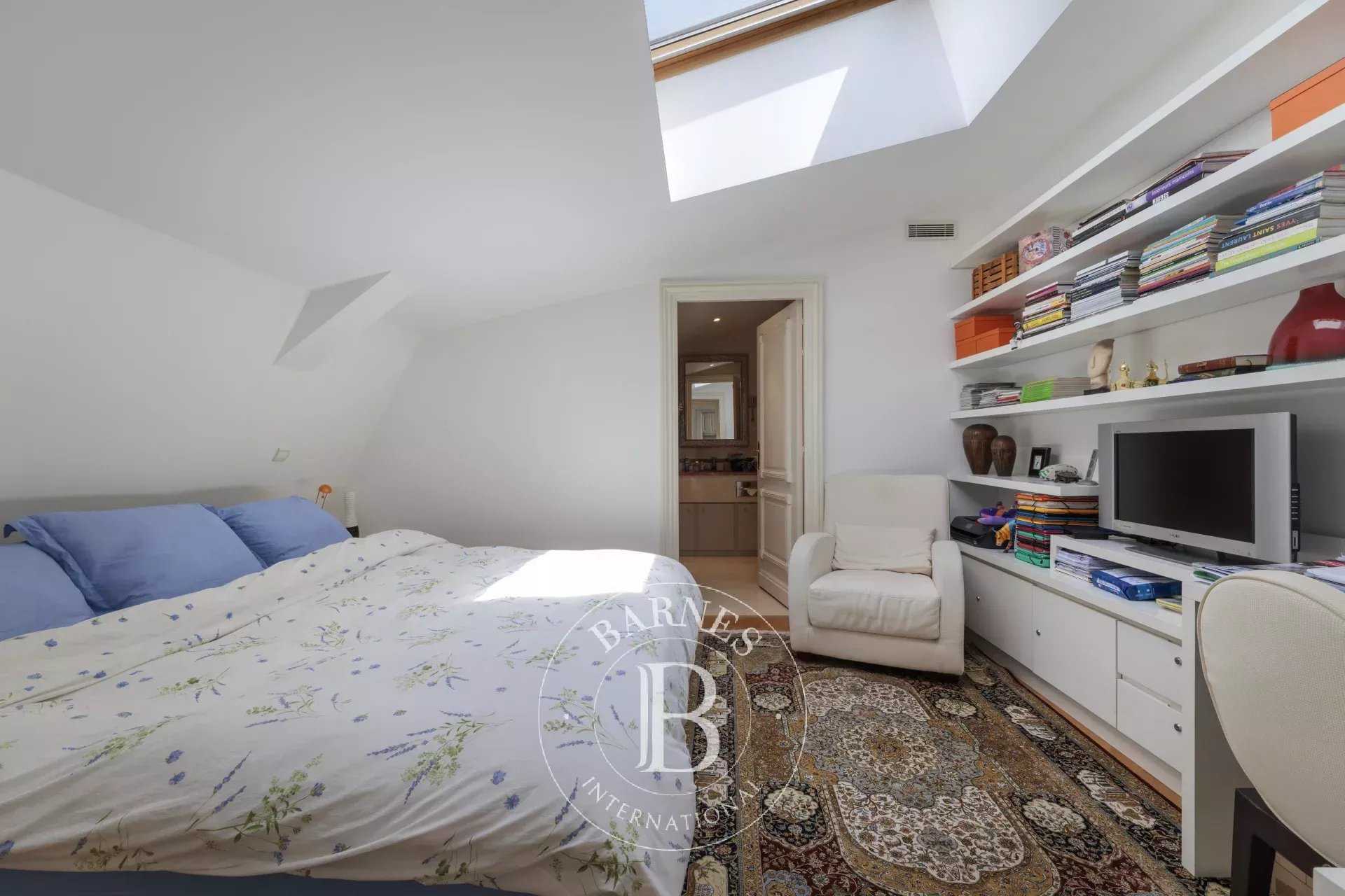 Paris  - Appartement 2 Pi&egrave;ces, 1 Chambre