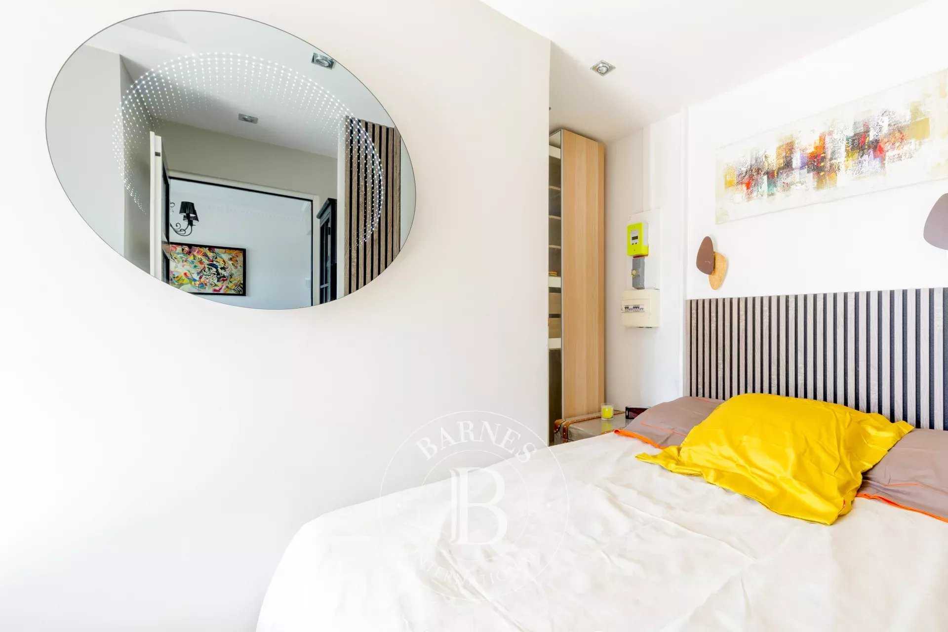 Paris  - Piso 2 Cuartos, 1 Habitacion