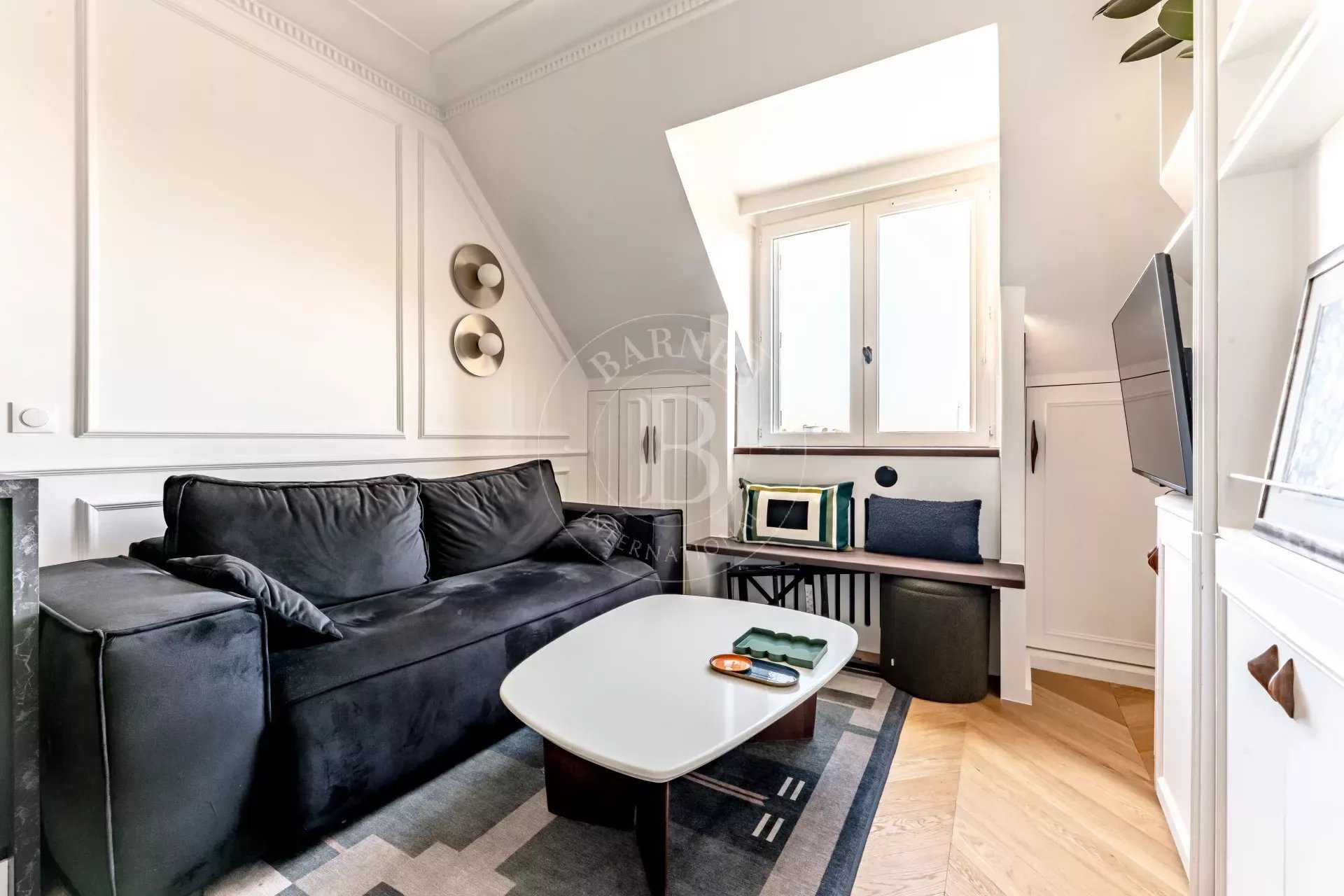 Paris  - Appartement 2 Pièces, 1 Chambre