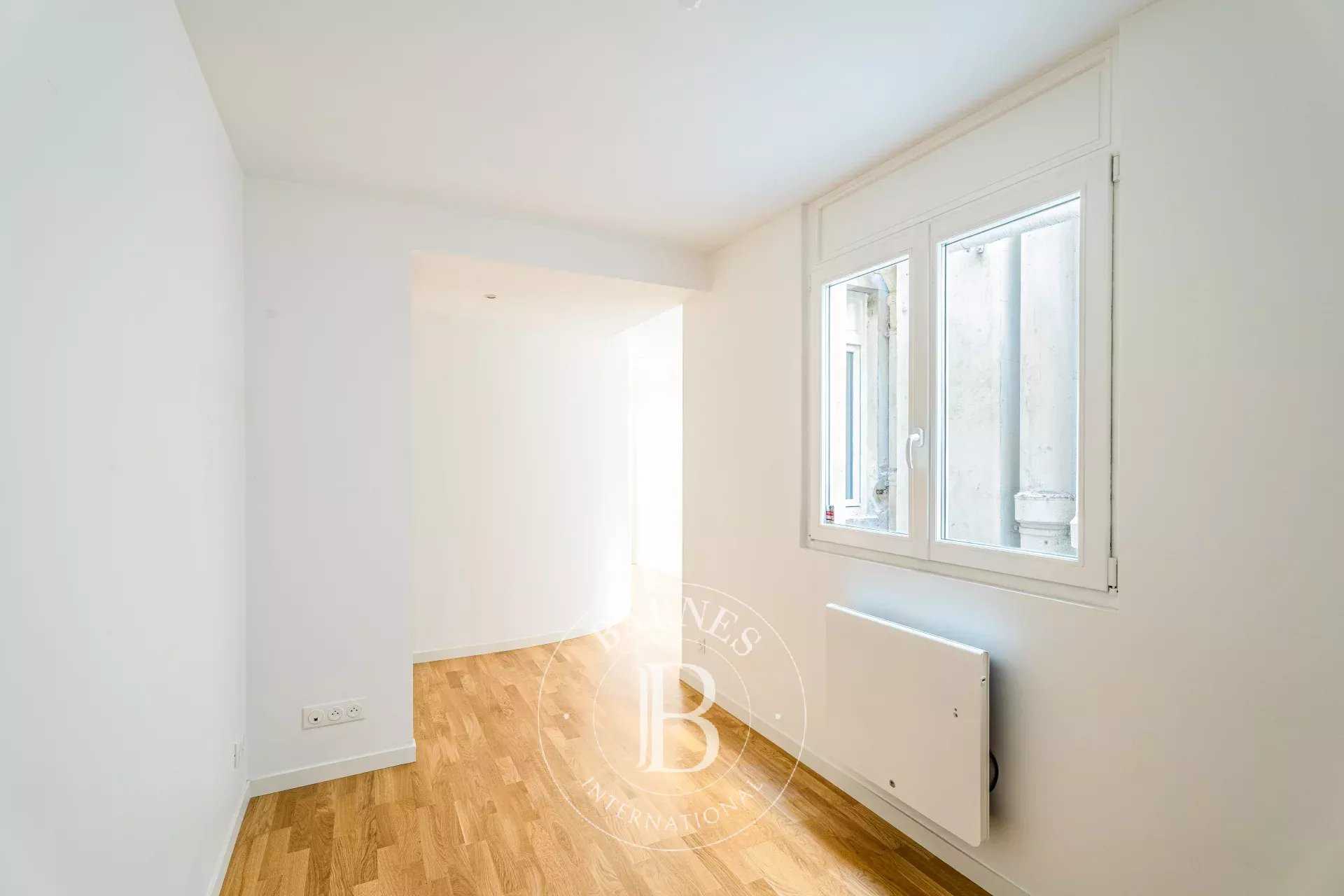 Paris  - Piso 2 Cuartos, 1 Habitacion