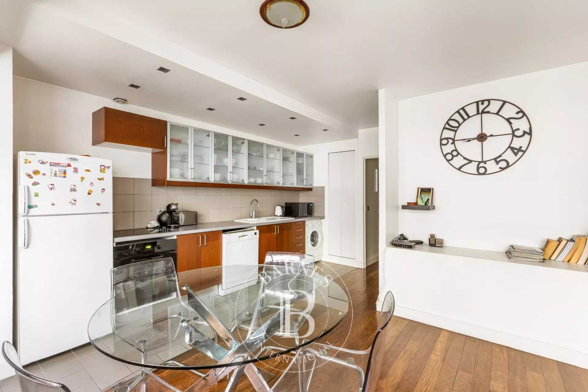 Paris  - Appartement 2 Pi&egrave;ces, 1 Chambre