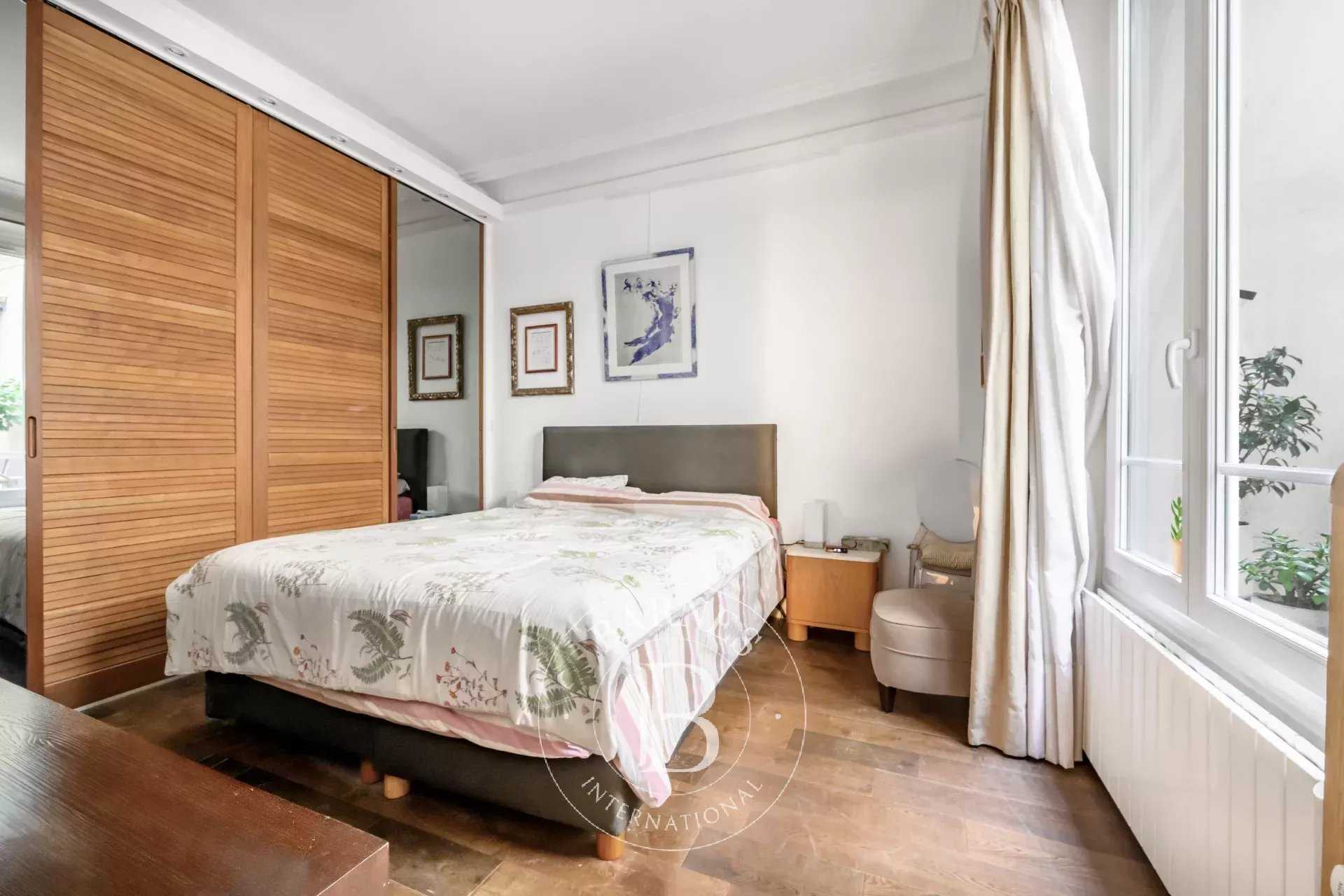 Paris  - Apartment 2 Bedrooms