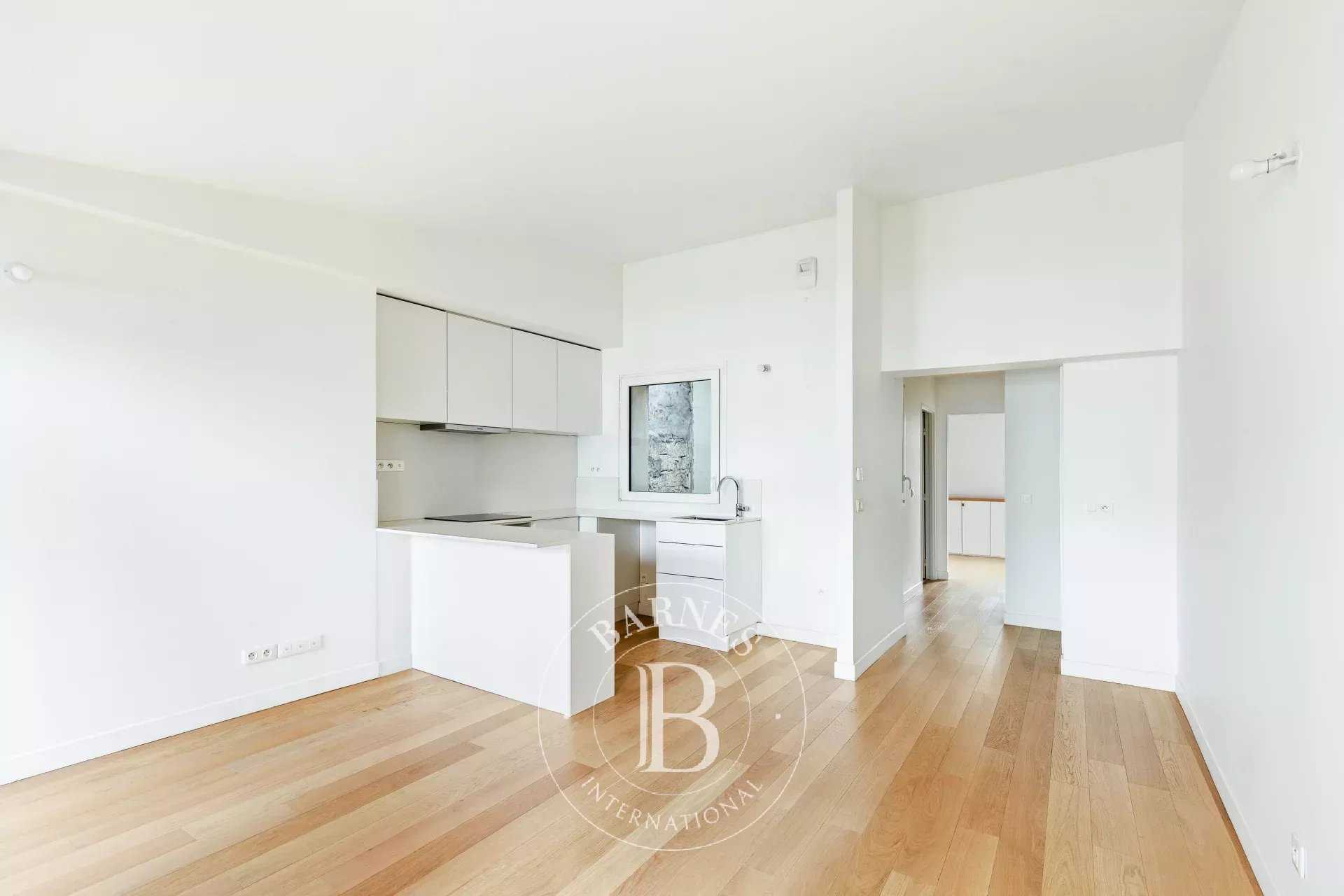 Paris  - Appartement 2 Pi&egrave;ces, 1 Chambre