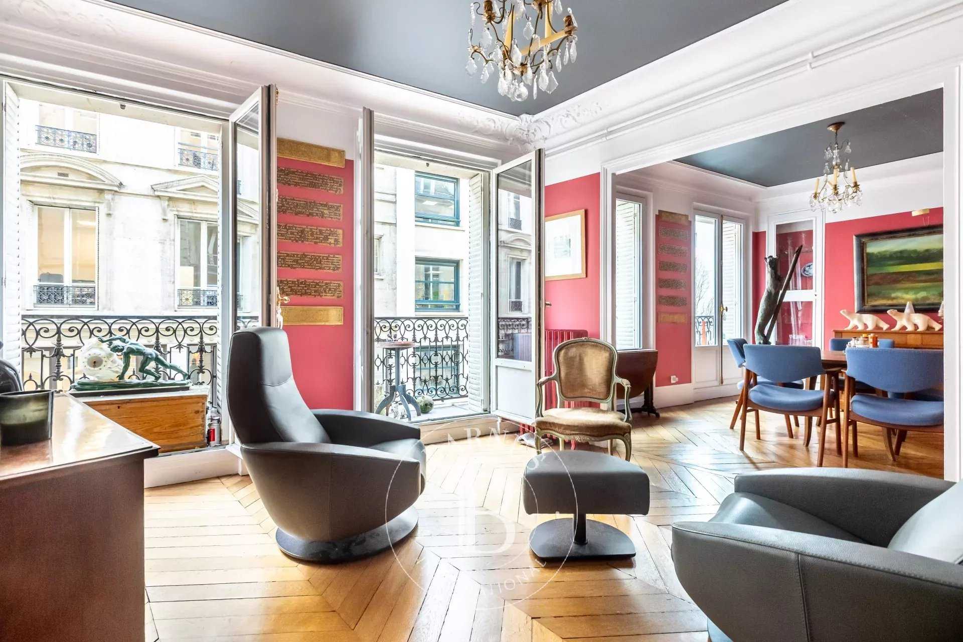 Paris  - Appartement 3 Pi&egrave;ces 2 Chambres